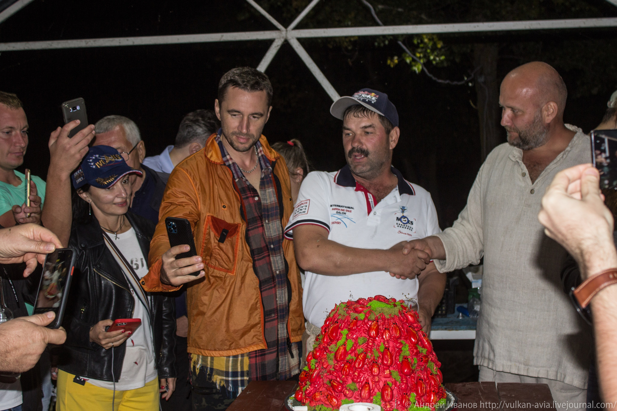 Волгодонск аэр. Потапов слёт «Небо для всех» (2021 г.). Фотоальбом показывающий увлекательный мир авиации и мир медведей Андрея Иванова