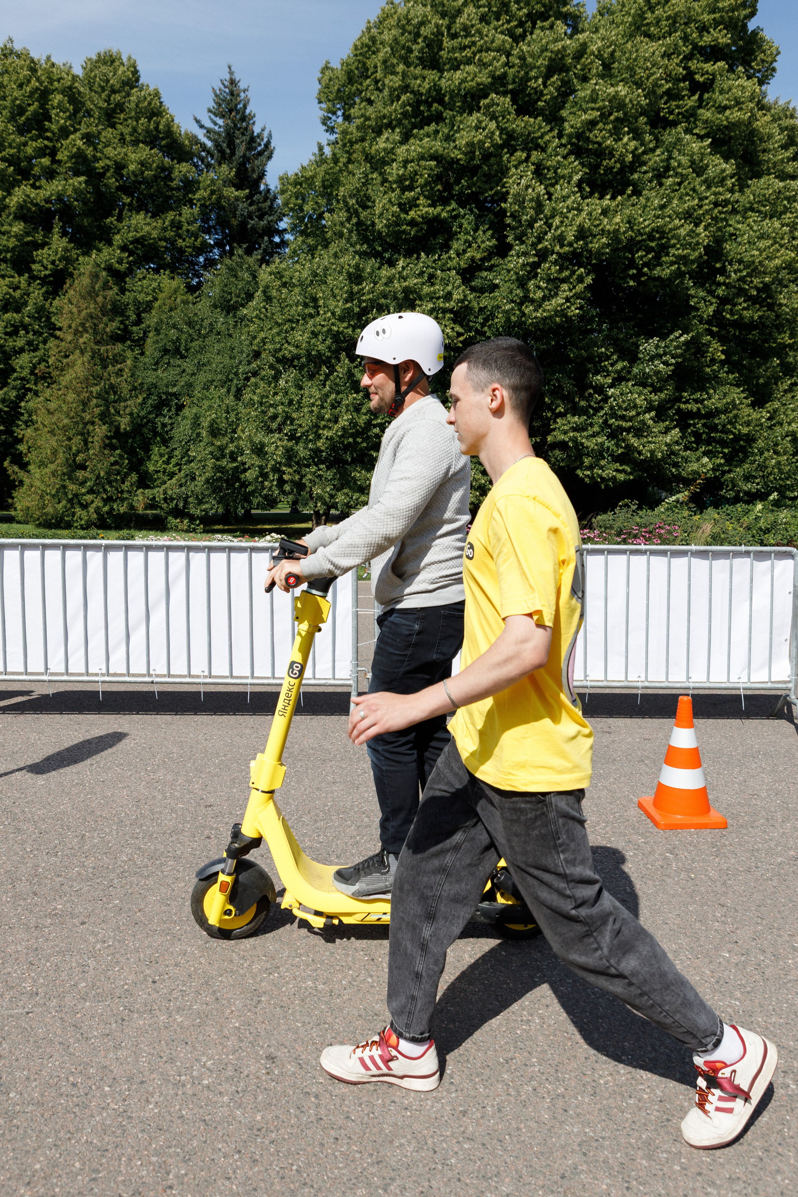 Яндекс Самокат. Свадебный и репортажный фотограф в Санкт-Петербурге Николай Голованов