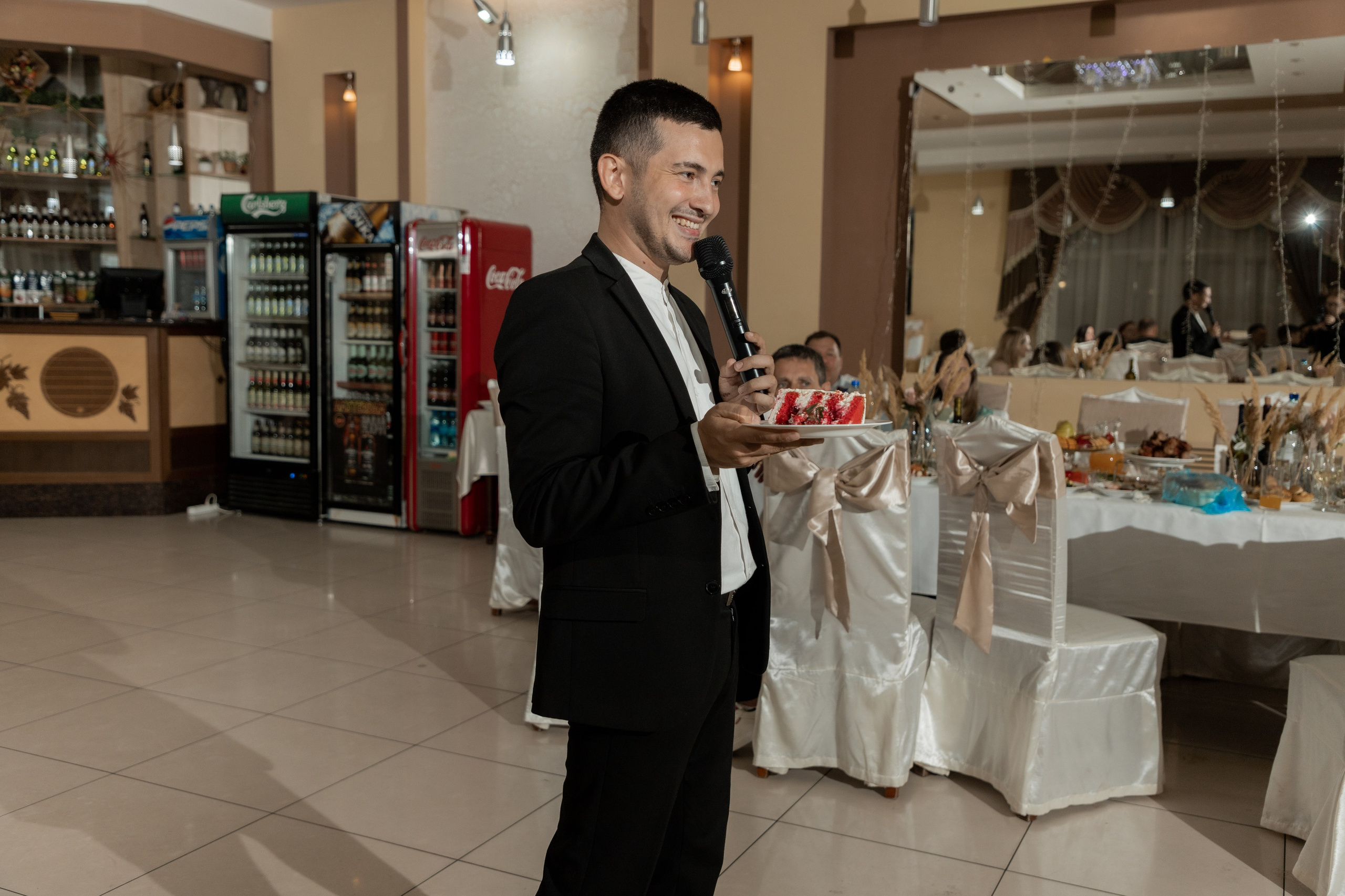 Роман и Александра (банкет). Свадебный фотограф Ангелина Сунгатулина | Саратов | Балаково | Вольск