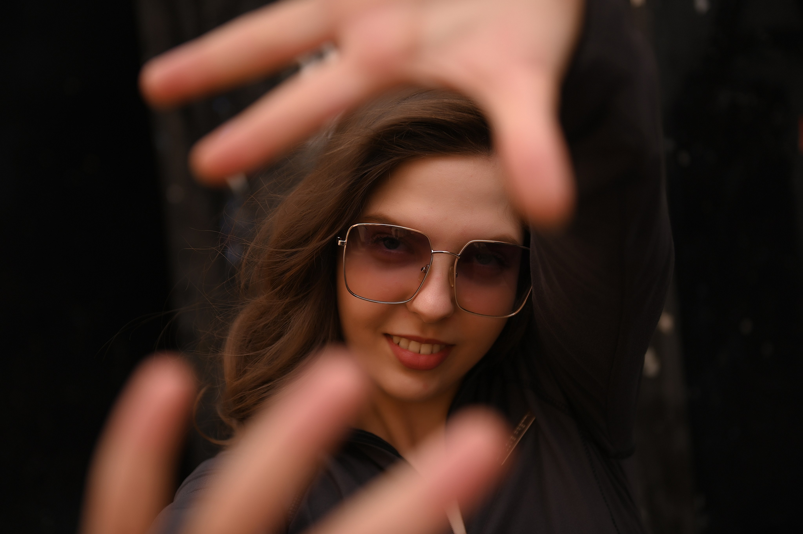 Индивидуальная прогулочная в городе. Свадебный, семейный, детский, контент фотограф в Омске Максим Ильин