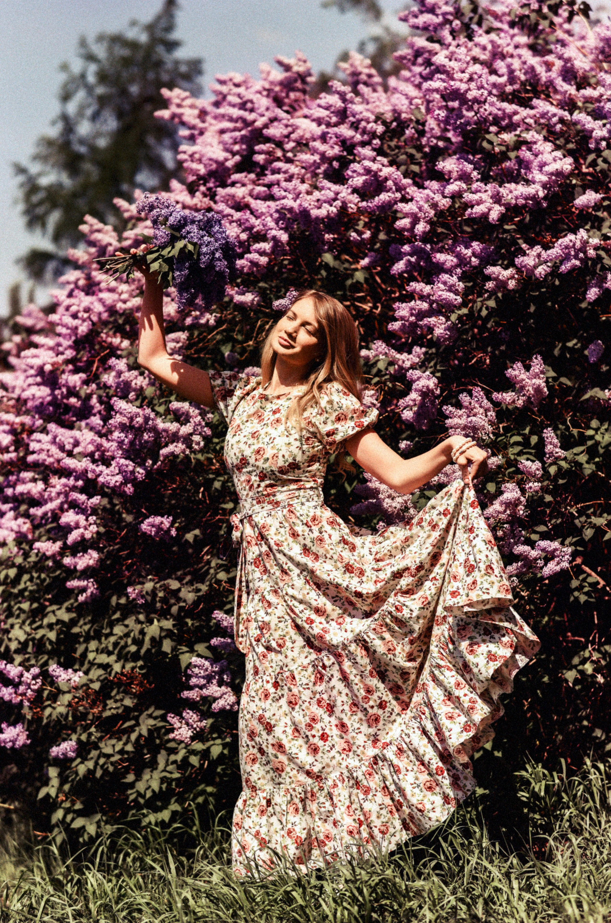 Фотосессия в цветении. Свадебный, семейный, детский, контент фотограф в Омске Максим Ильин