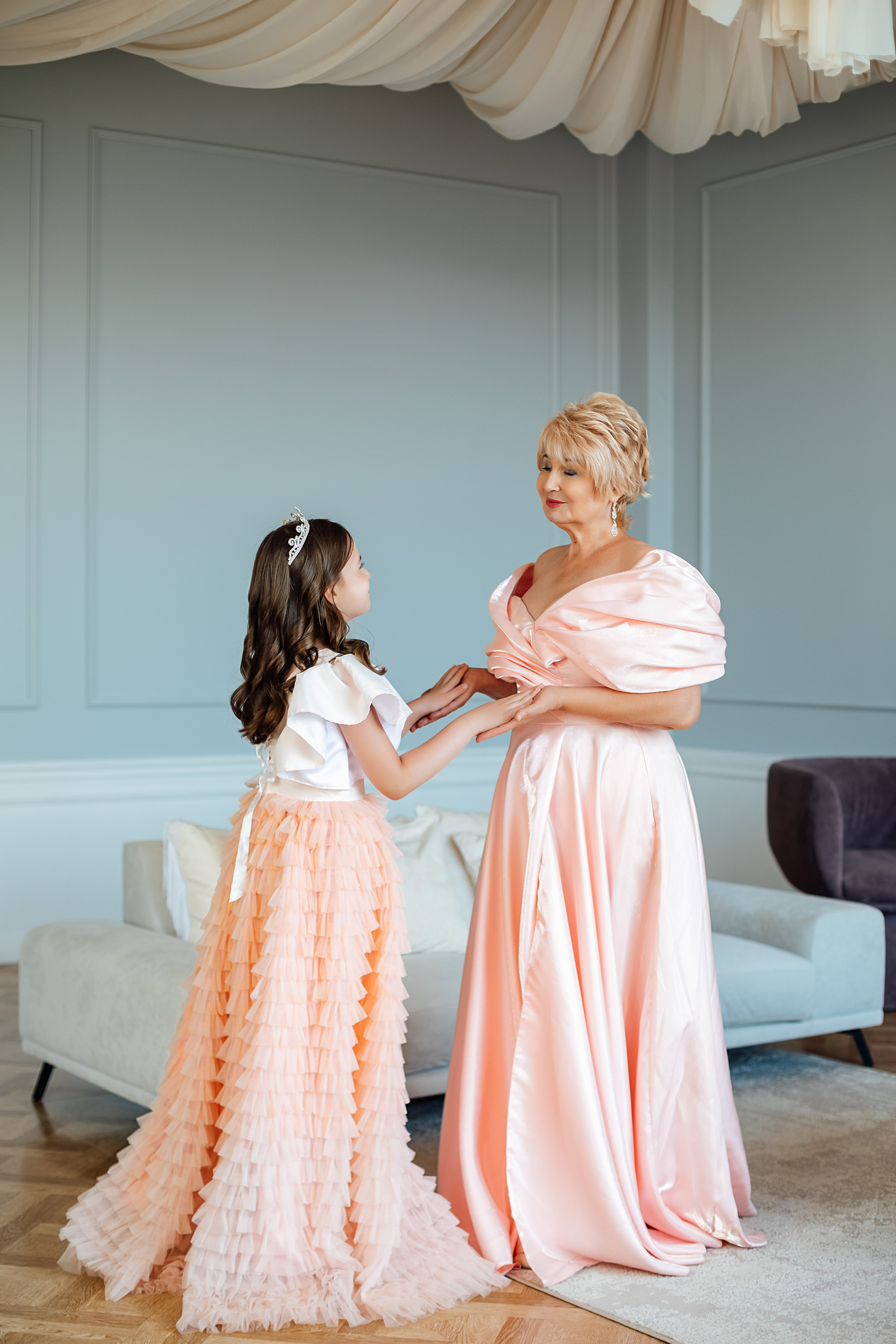 Бабушка с внучкой. Свадебный и семейный фотограф/видеограф в Краснодаре Наталья Осинская