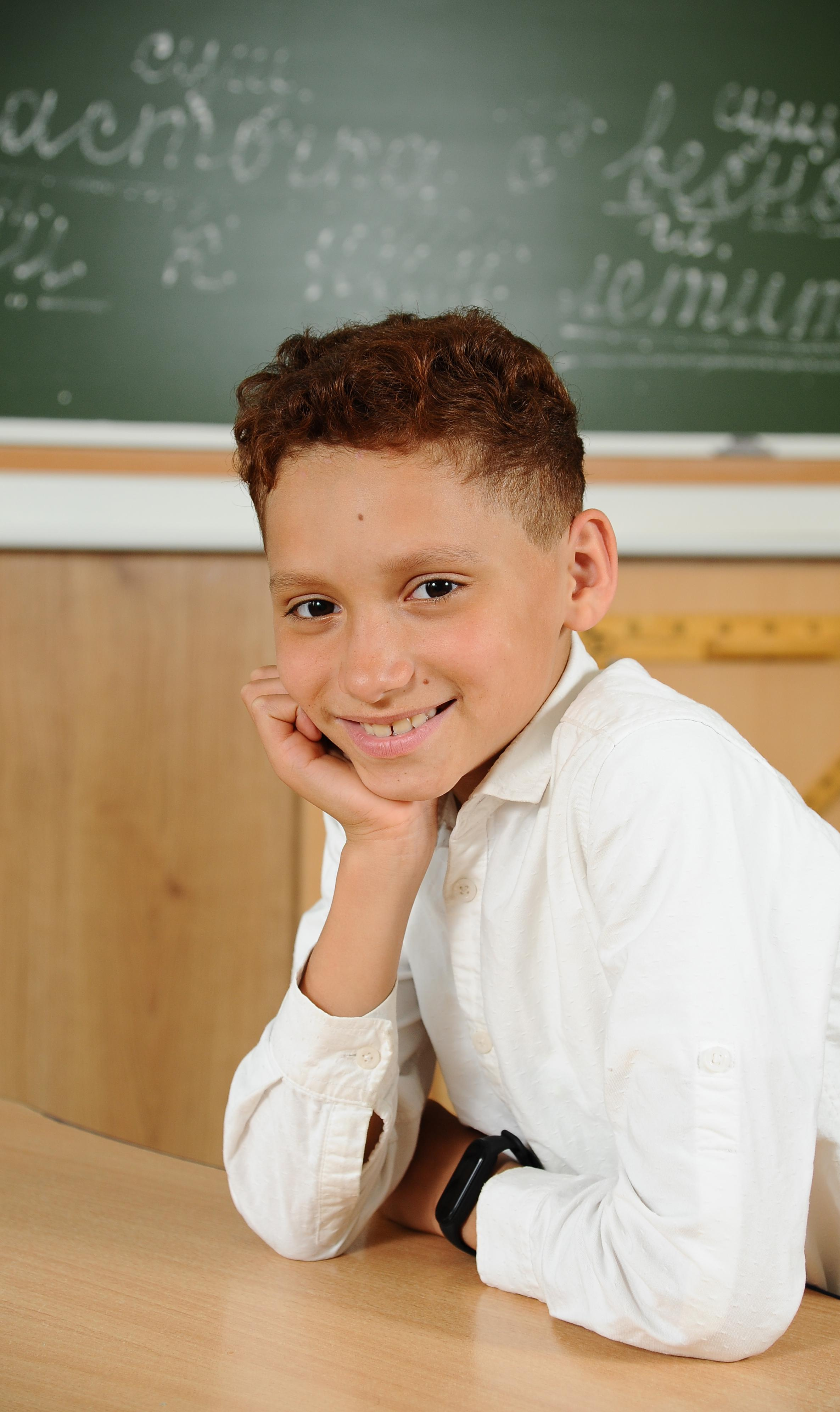 4 класс для альбома. Детский портрет