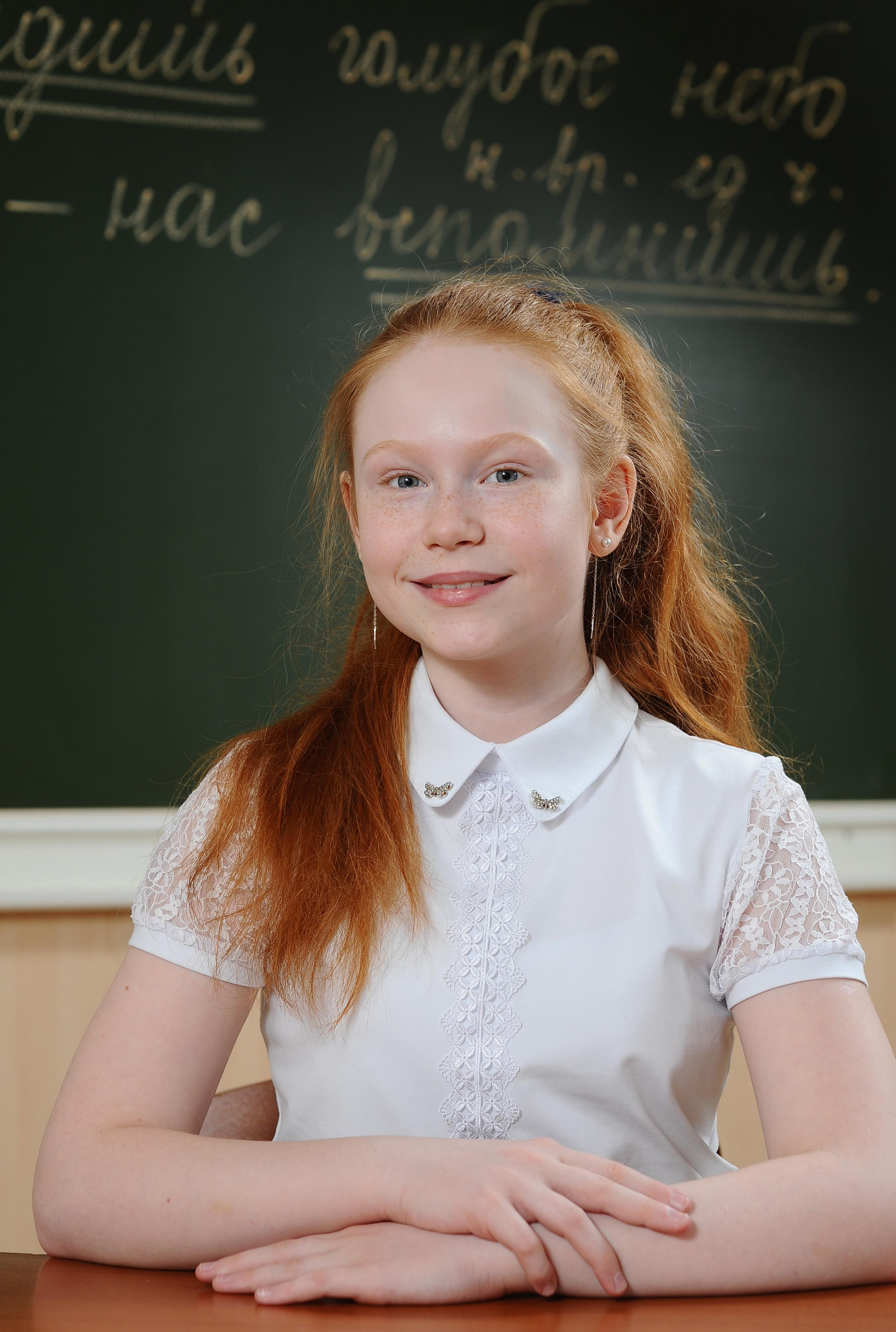 4 класс для альбома. Детский портрет