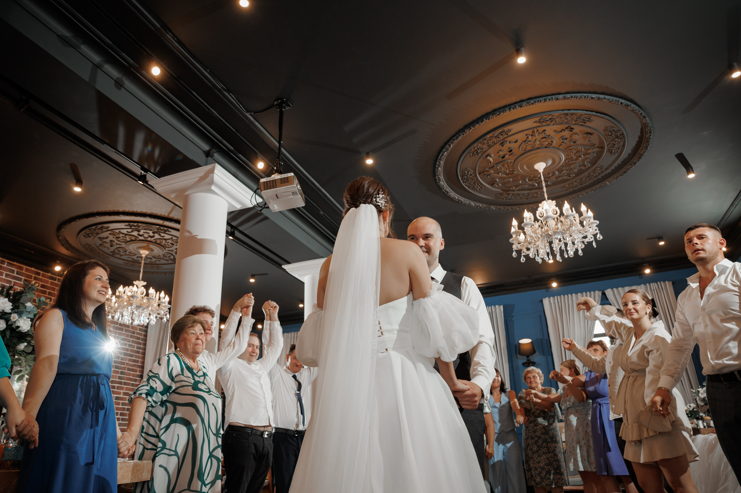 Полина и Дмитрий, загородный клуб «Барин», ЗАГС в г. Пушкино. Свадебный и репортажный фотограф (Москва, Королев и другие)