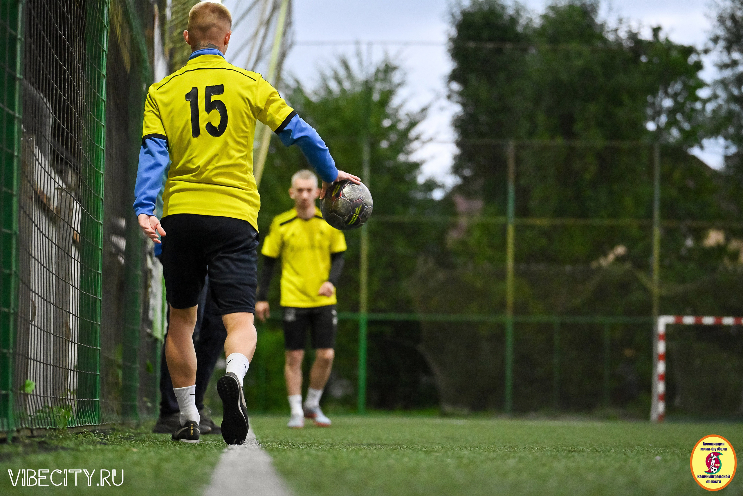 ИГРЫ МИНИ-ФУТБОЛЬНОЙ И КОРПОРАТИВНОЙ ЛИГИ. VIBECITY.RU Вайб Сити Ру Фоторепортажи Фотоотчеты Калининград