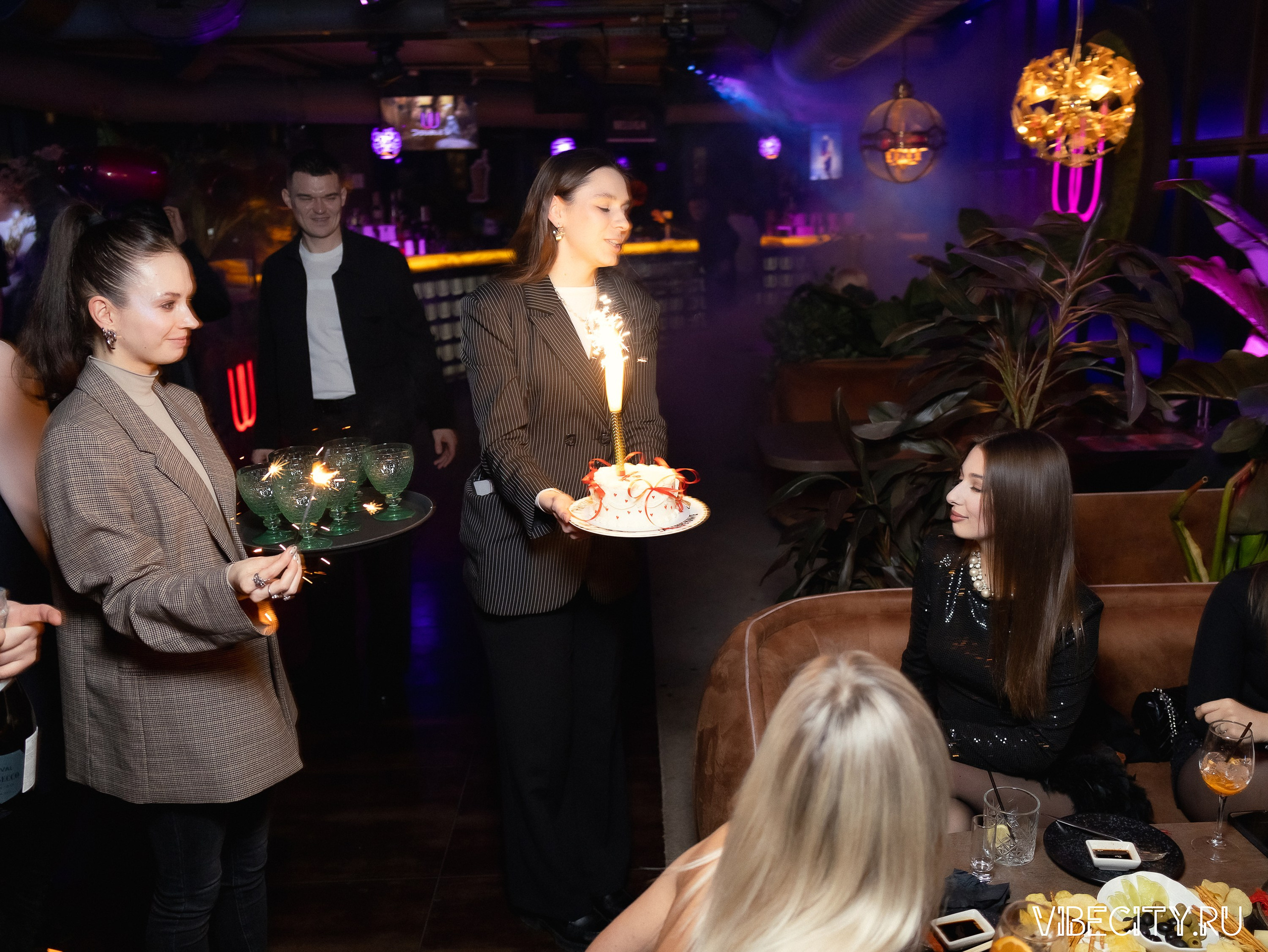 DOUBLE U. VIBECITY.RU Вайб Сити Ру Фоторепортажи Фотоотчеты Калининград