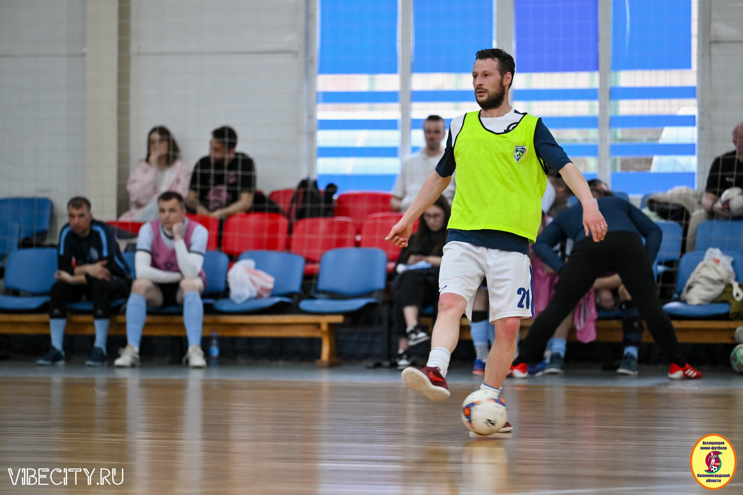 8 тур Корпоративной Бизнес-Лиги по футзалу. VIBECITY.RU Вайб Сити Ру Фоторепортажи Фотоотчеты Калининград
