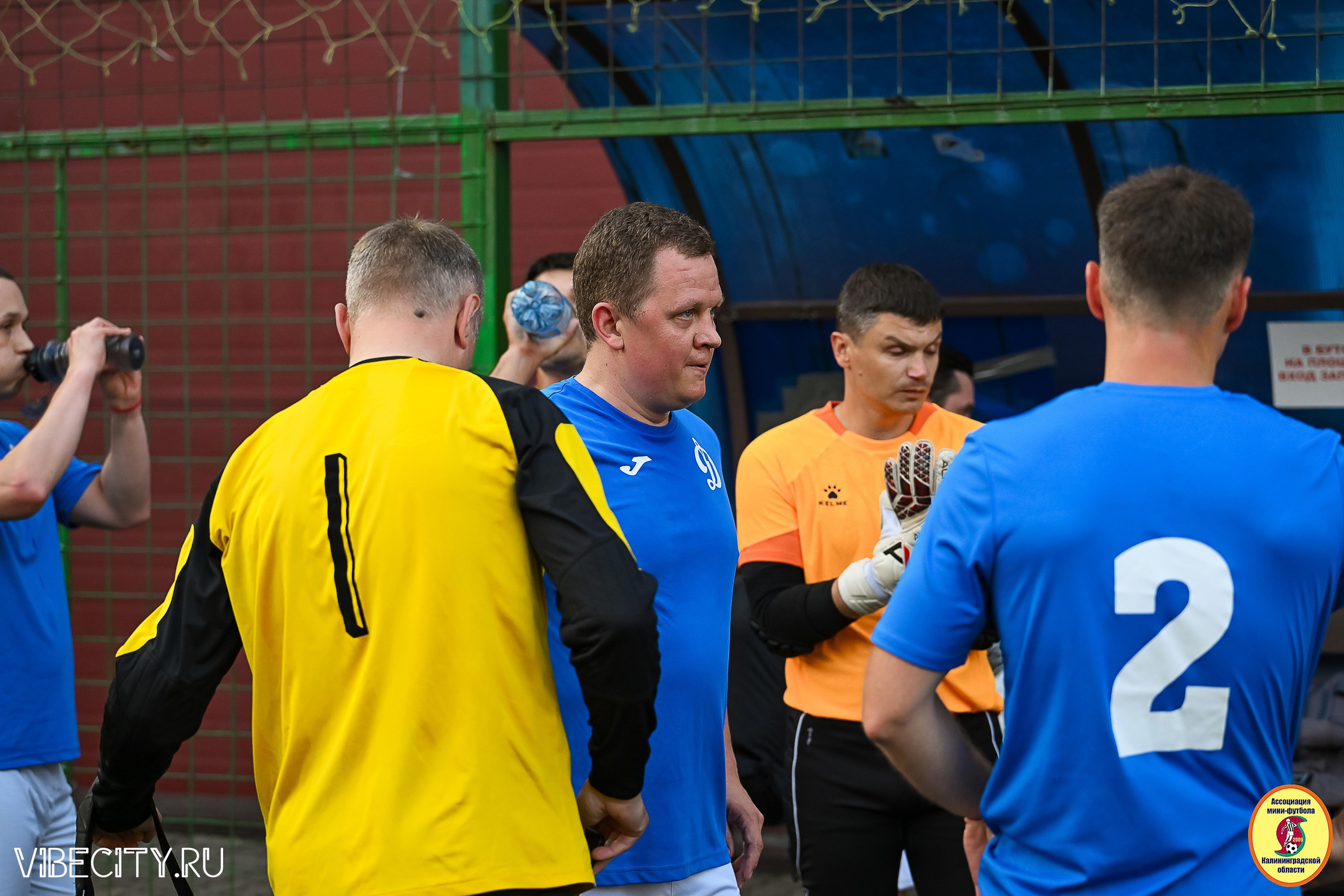 ИГРЫ ПЛЕЙ-ОФФ ПЕРВОГО ДИВИЗИОНА МИНИ-ФУТБОЛЬНОЙ ЛИГИ. VIBECITY.RU Вайб Сити Ру Фоторепортажи Фотоотчеты Калининград