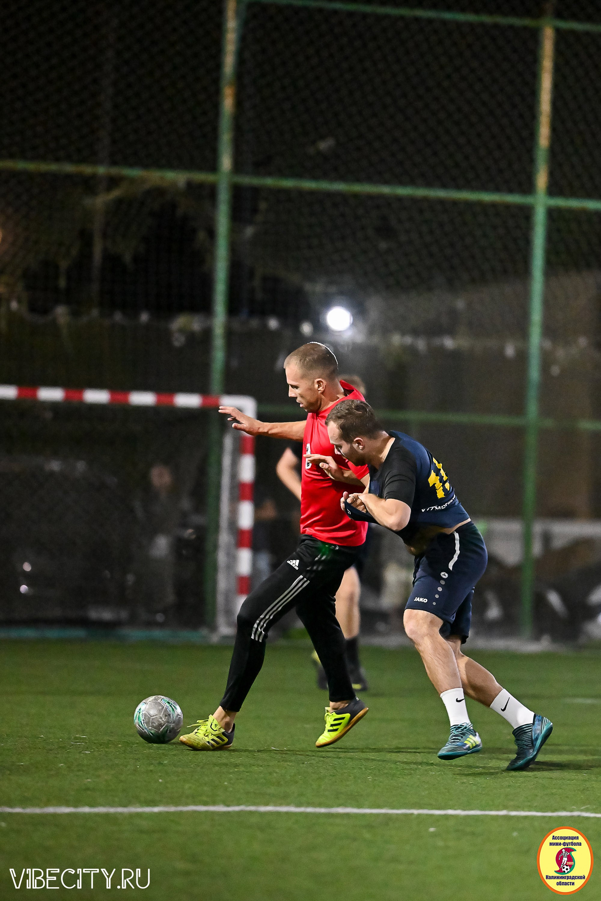 ФИНАЛЬНЫЕ ИГРЫ КУБКА МИНИ-ФУТБОЛЬНОЙ ЛИГИ И КУБКА КОРПОРАТИВНОЙ МФЛ 2025. VIBECITY.RU Вайб Сити Ру Фоторепортажи Фотоотчеты Калининград