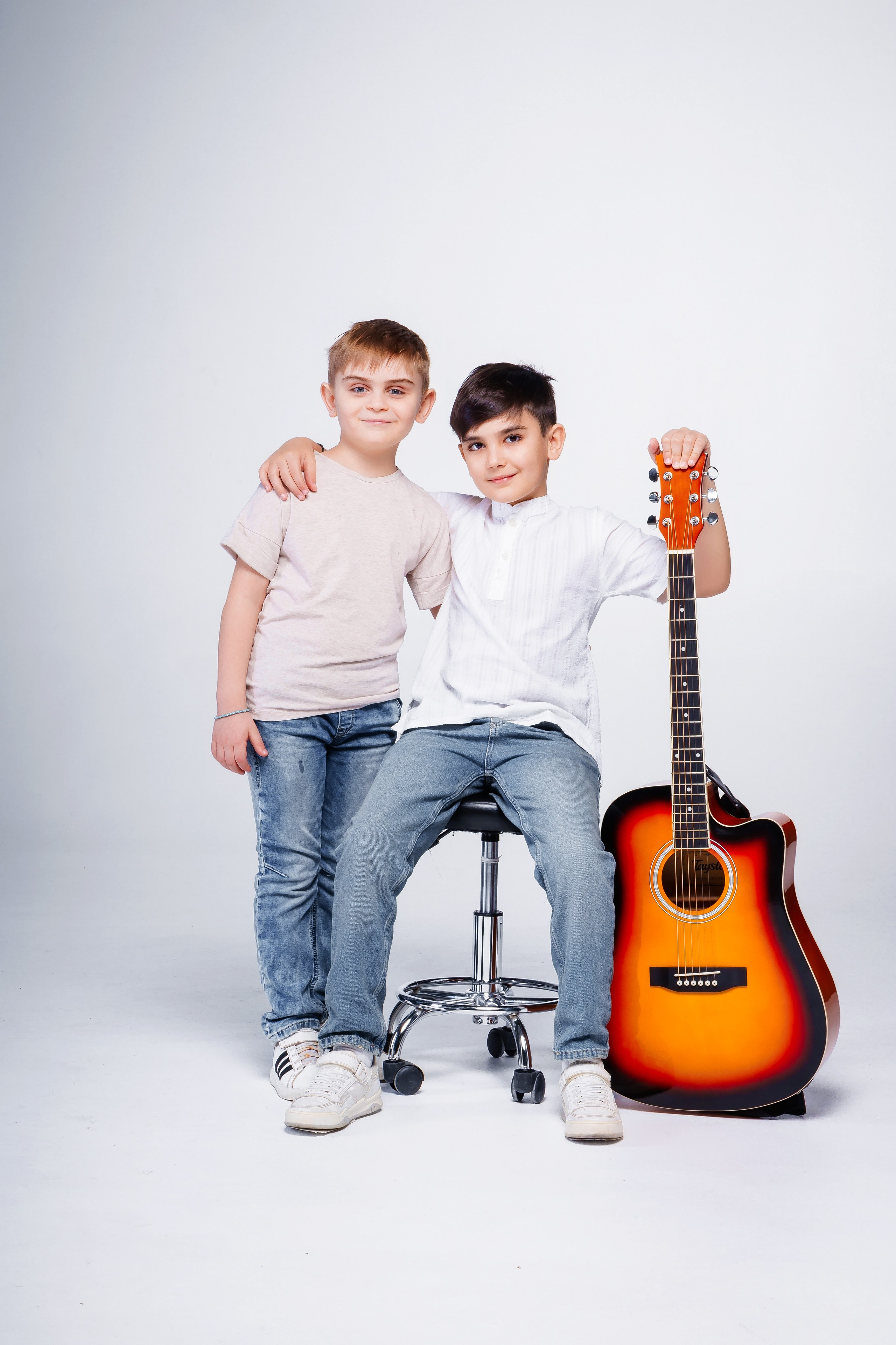 Съемка в студии на Афишу или другие нужды. Семейный и Свадебный фотограф в Астане Александр Астапов