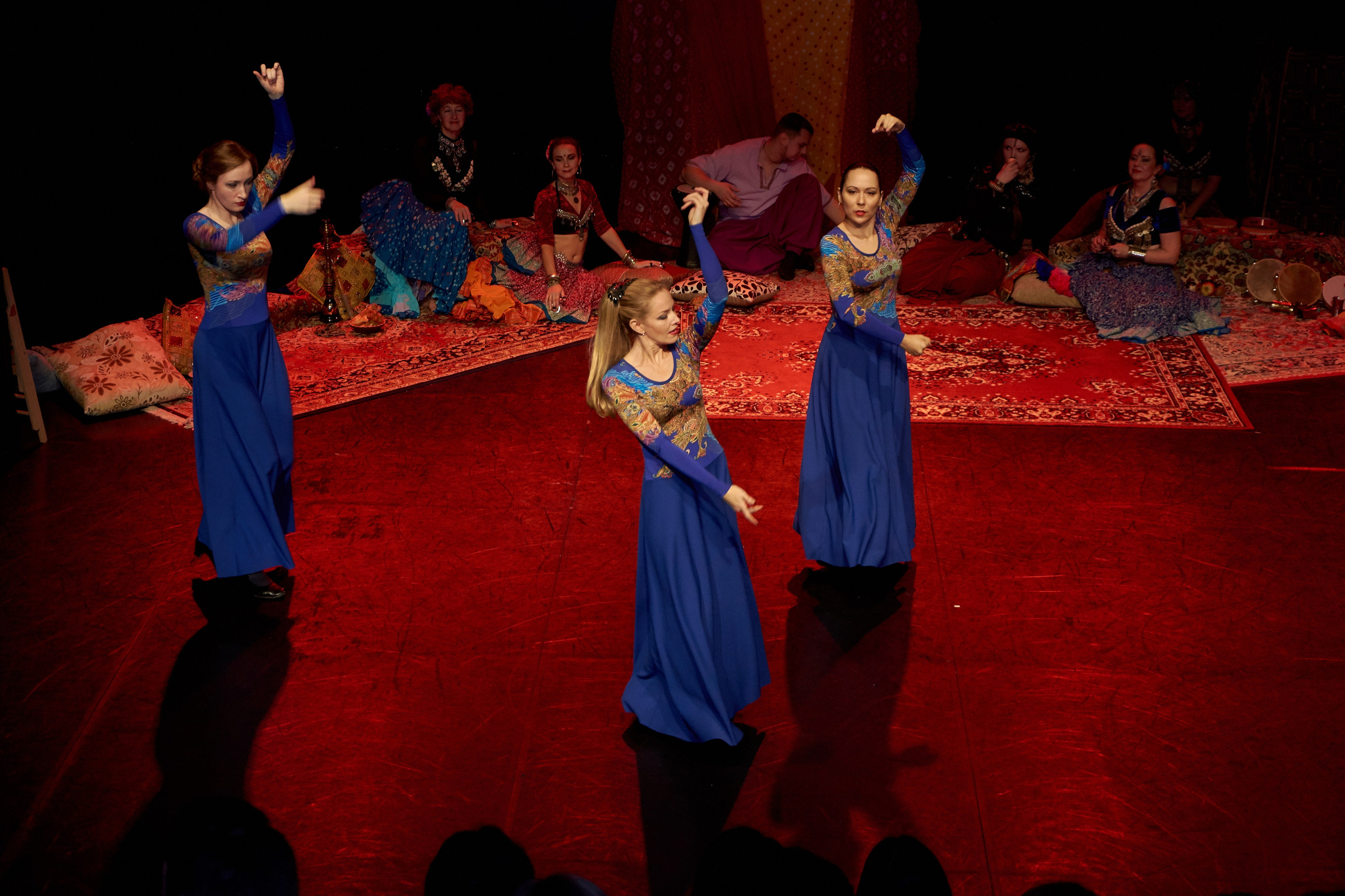 Город танцующего народа. Ольга Чёкотова (Фотограф Кострома)