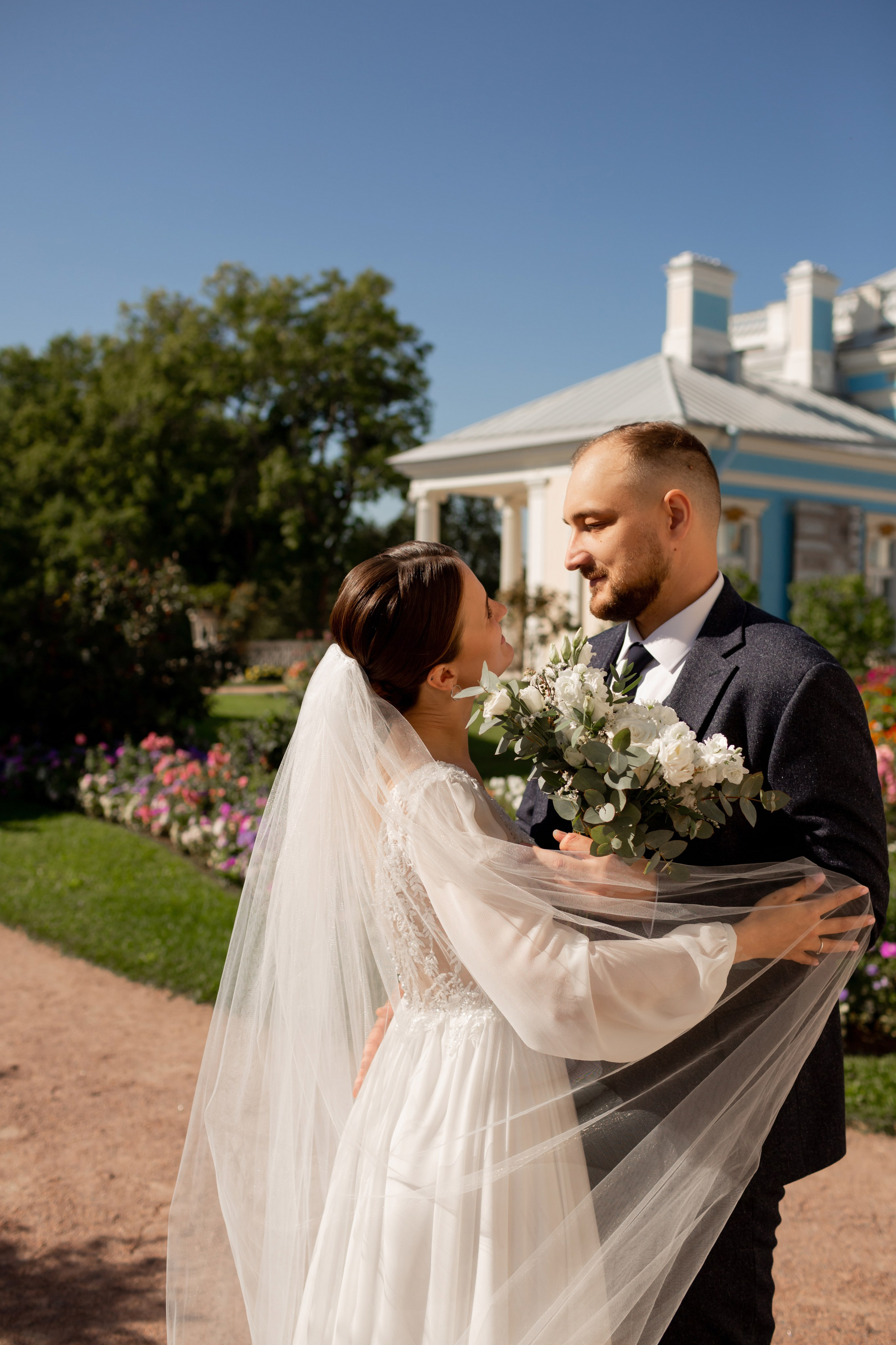 Свадебная фотопрогулка в Пушкине. Свадебный фотограф Кирилл Белый