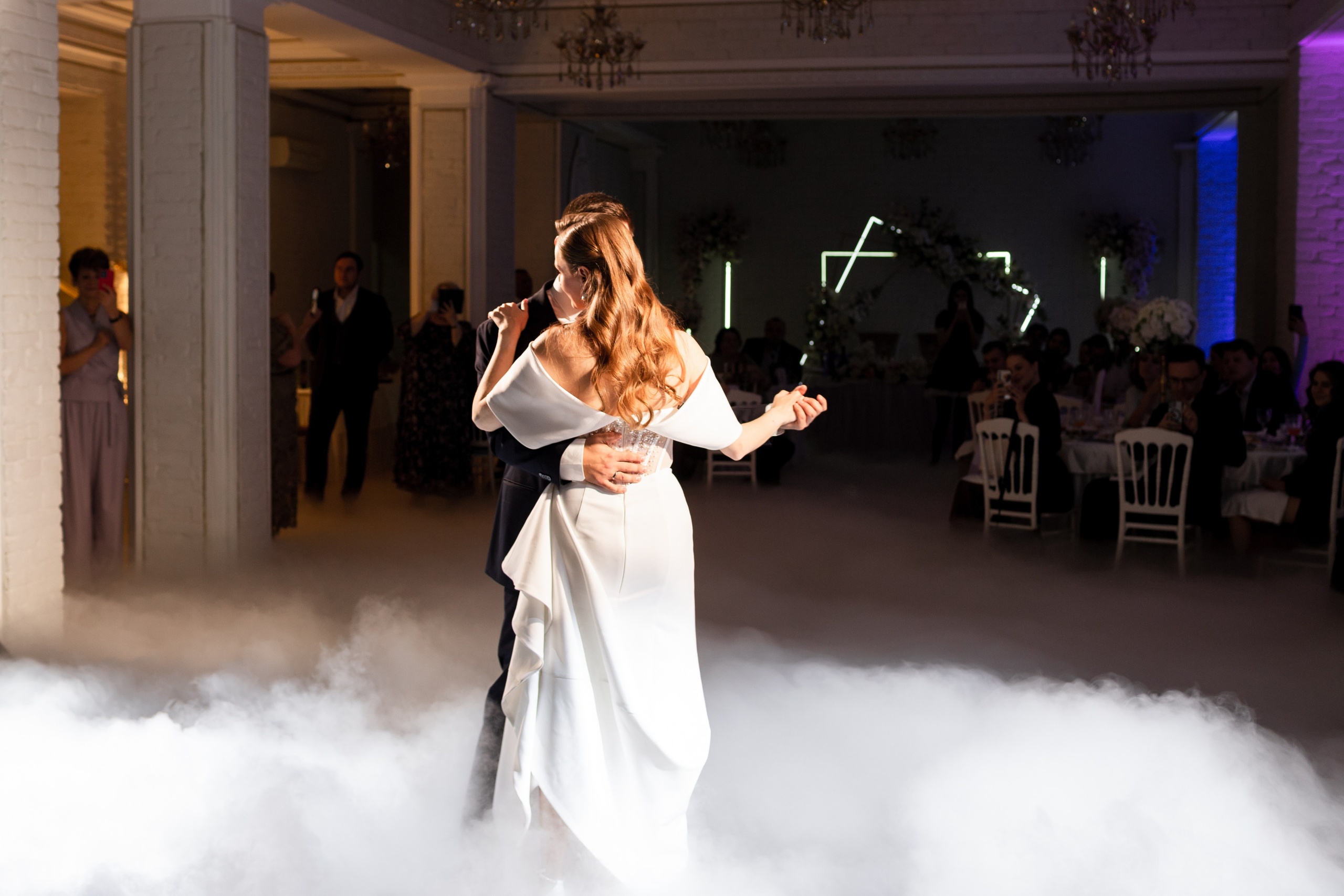 Свадьба в Петербурге в сентябре. Свадебный фотограф Кирилл Белый