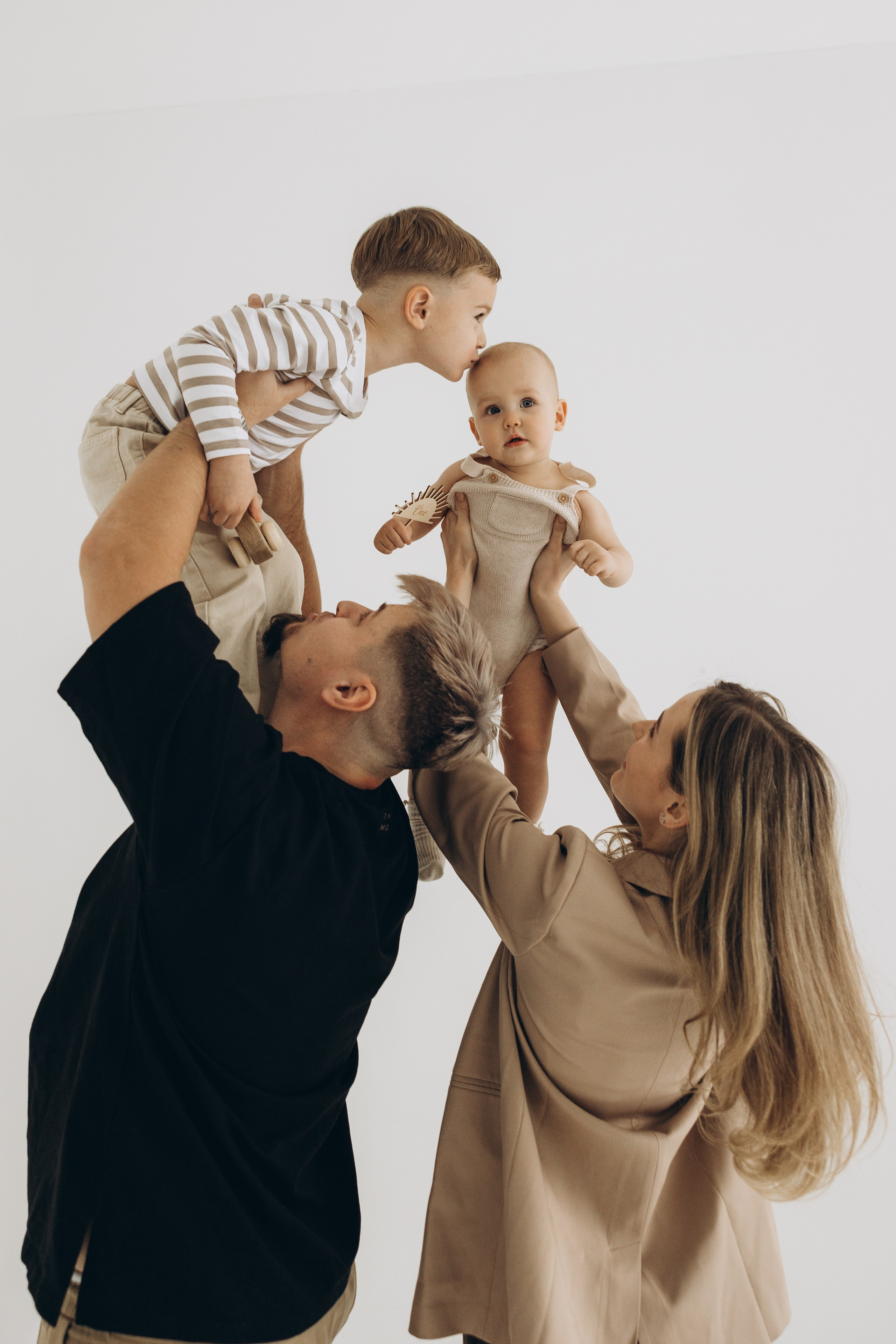 Дарья, Кирилл, Давид и Богдан. Семейный фотограф в Москве Виктория Ястребинская