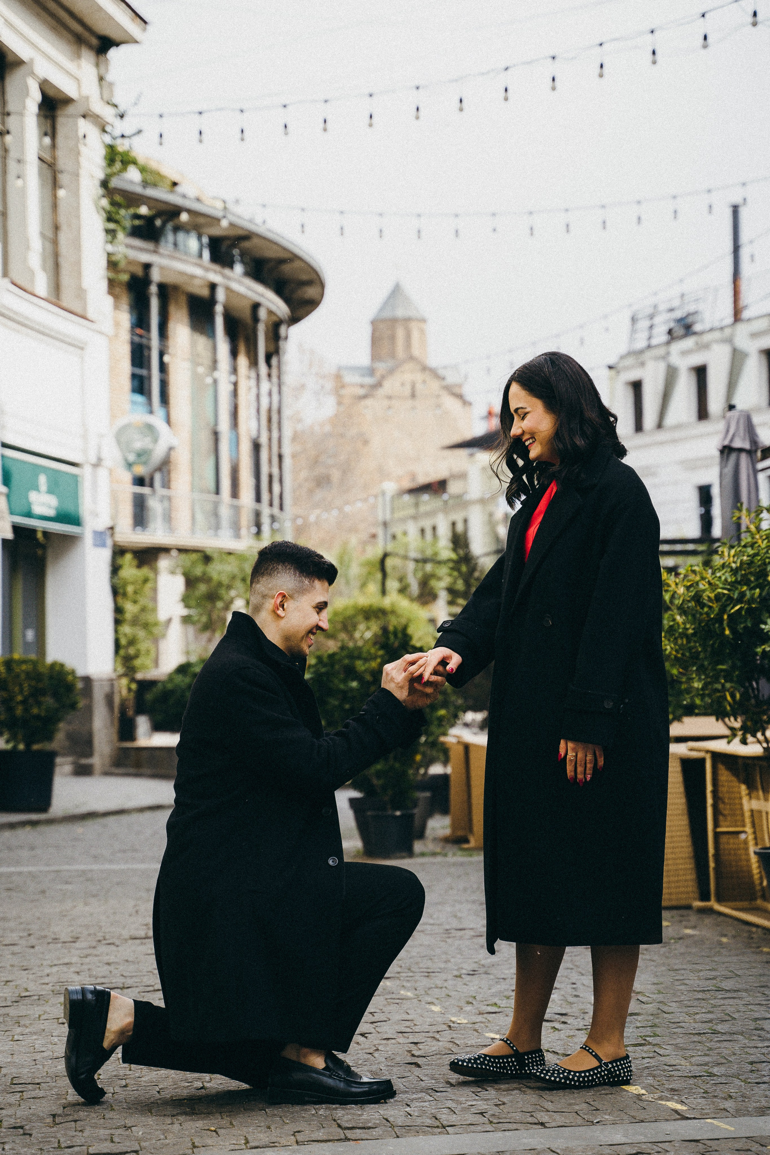 Девушка в красном