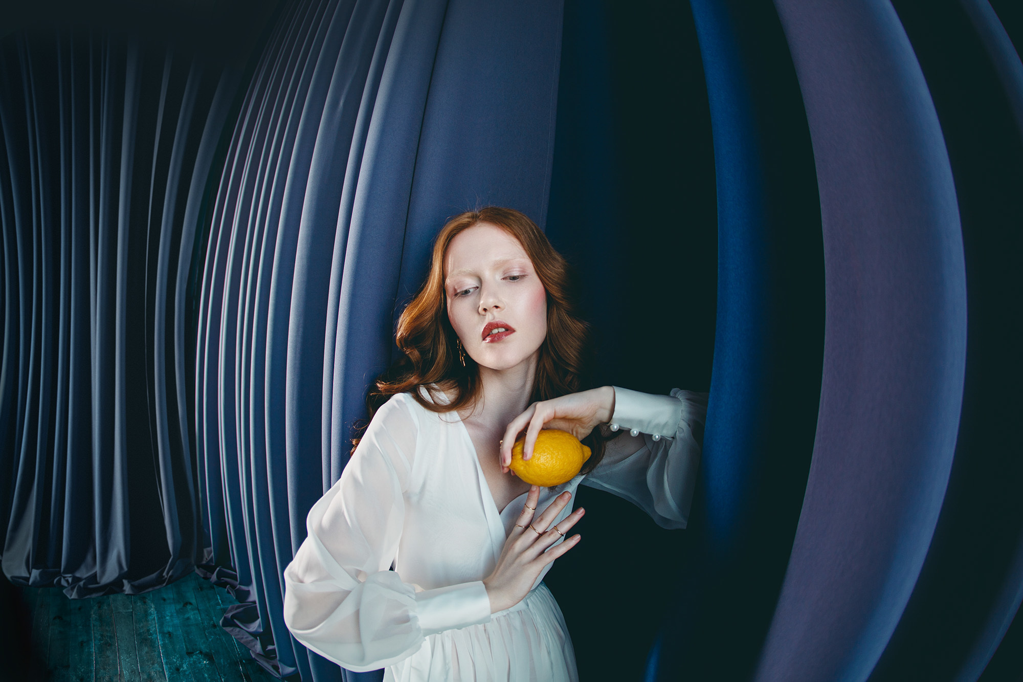 Стильная фотосессия в студии