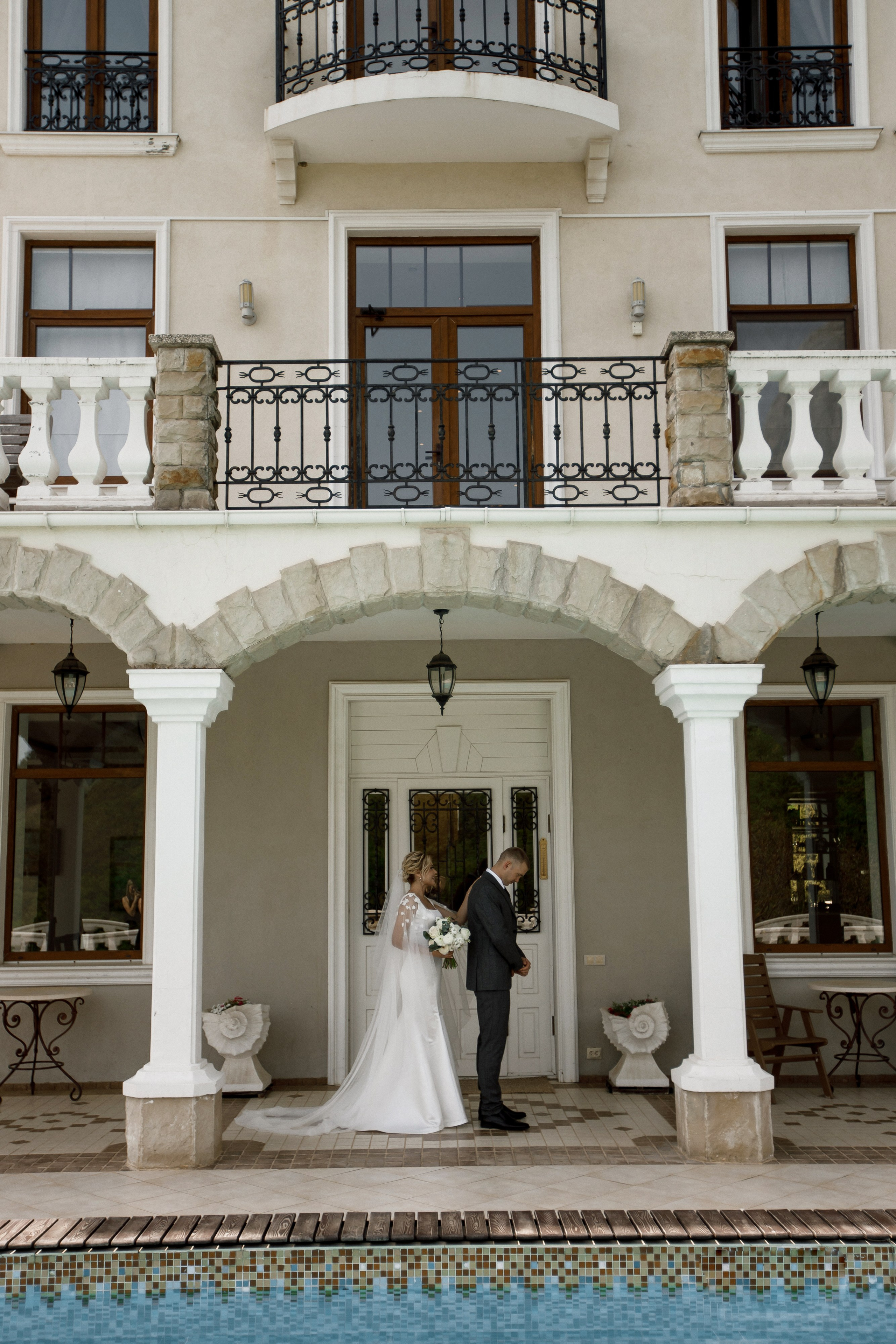 Денис и Алина. Белый замок. Фотограф Анна Лейман. Севастополь