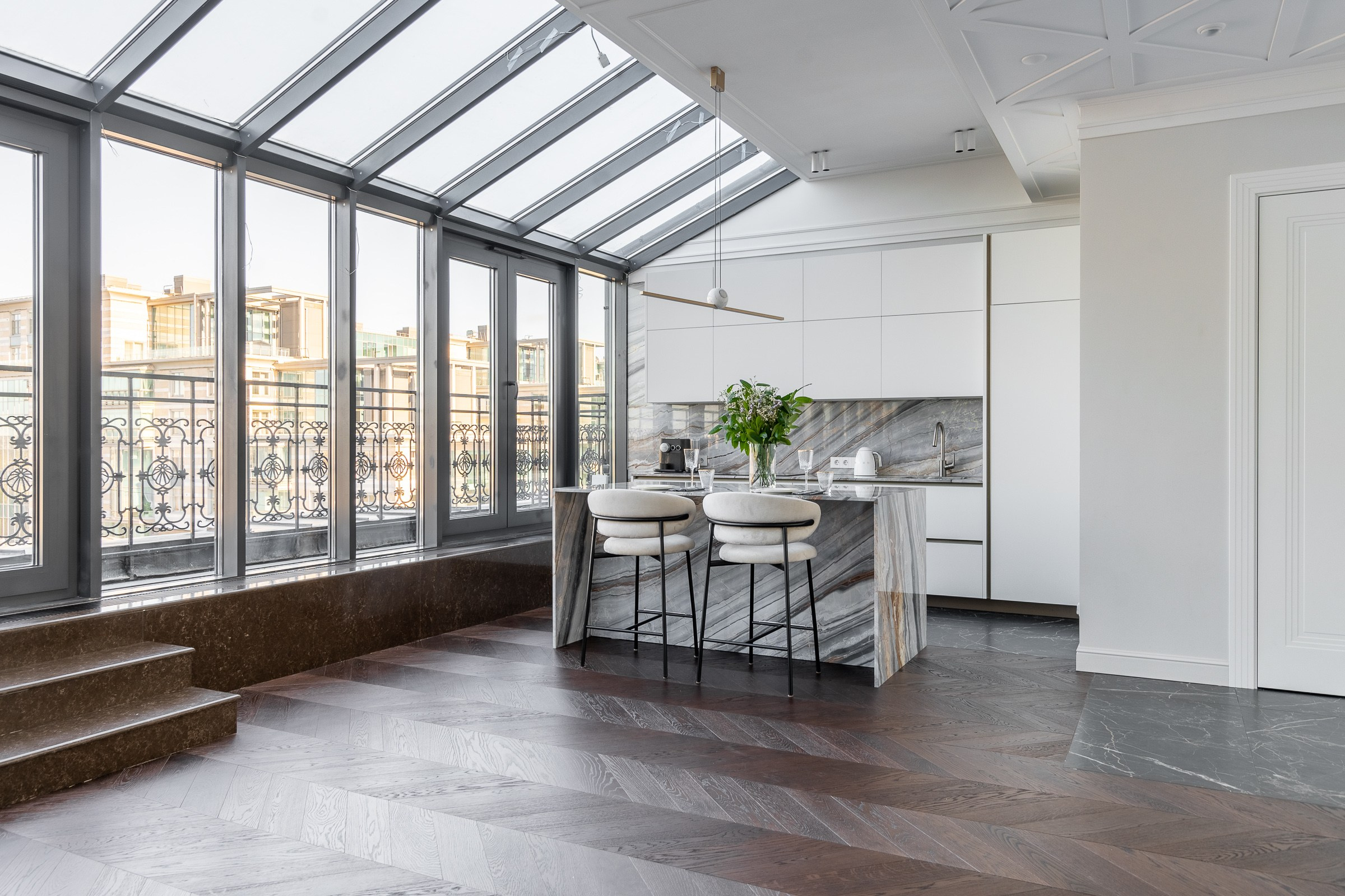 Предпродажная подготовка квартиры на Кирочной с хоумстэйджингом