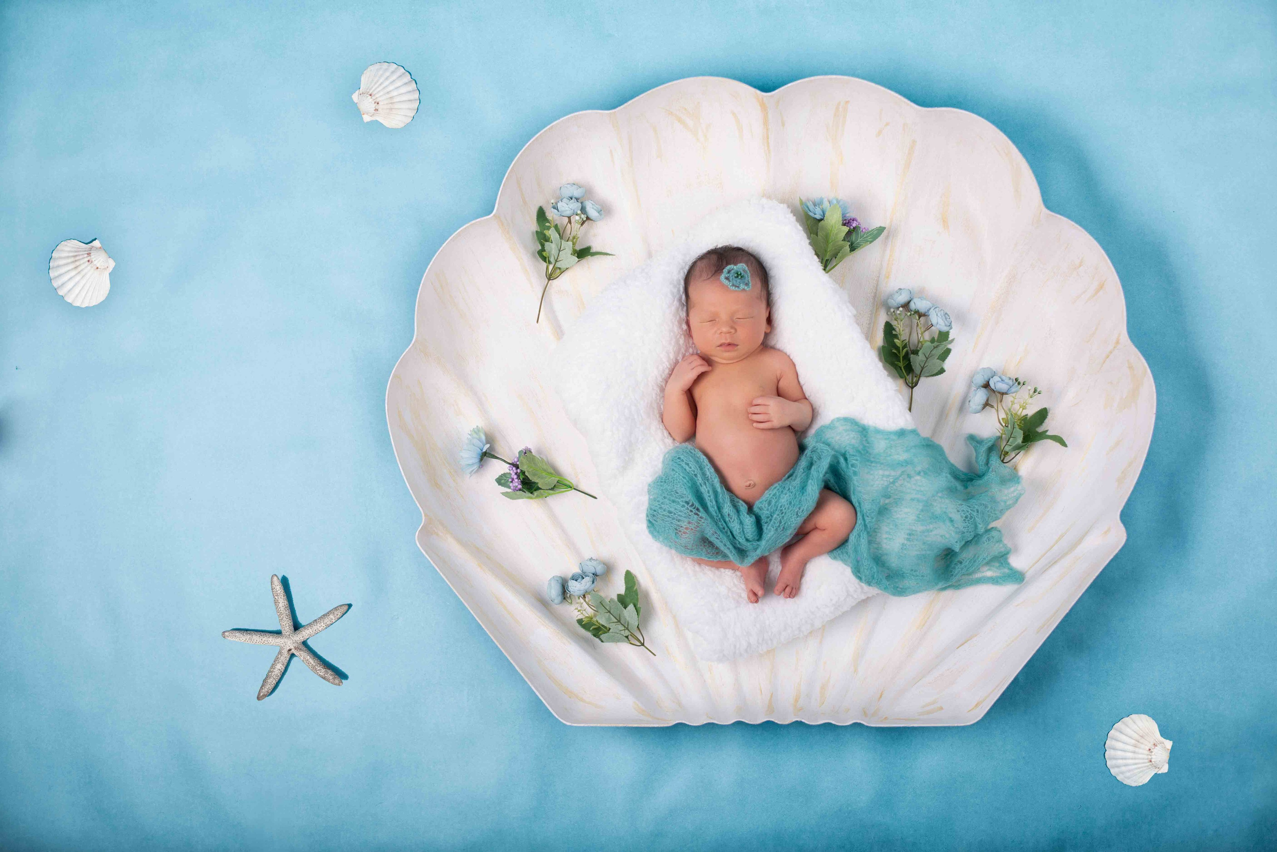 Новорожденные и младенцы. Фотостудия Алматы. Фотосъемка Алматы. Фотосессия Алматы. Фотокурсы. Обучение фотографии. Аренда студии