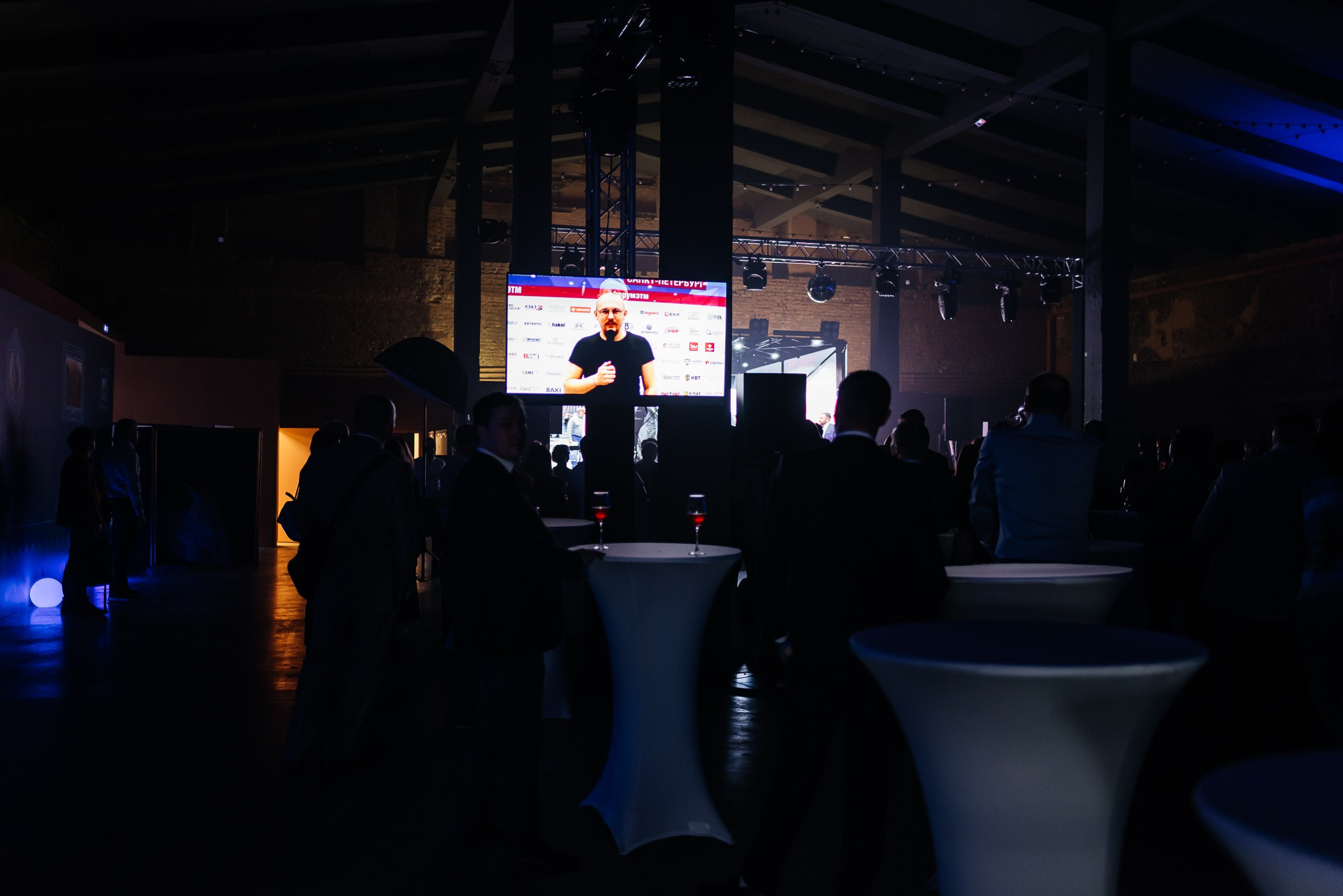 Репортажная фотосъёмка в Брусницын Холле. Свадебный фотограф в Санкт-Петербурге Венера Ахметова