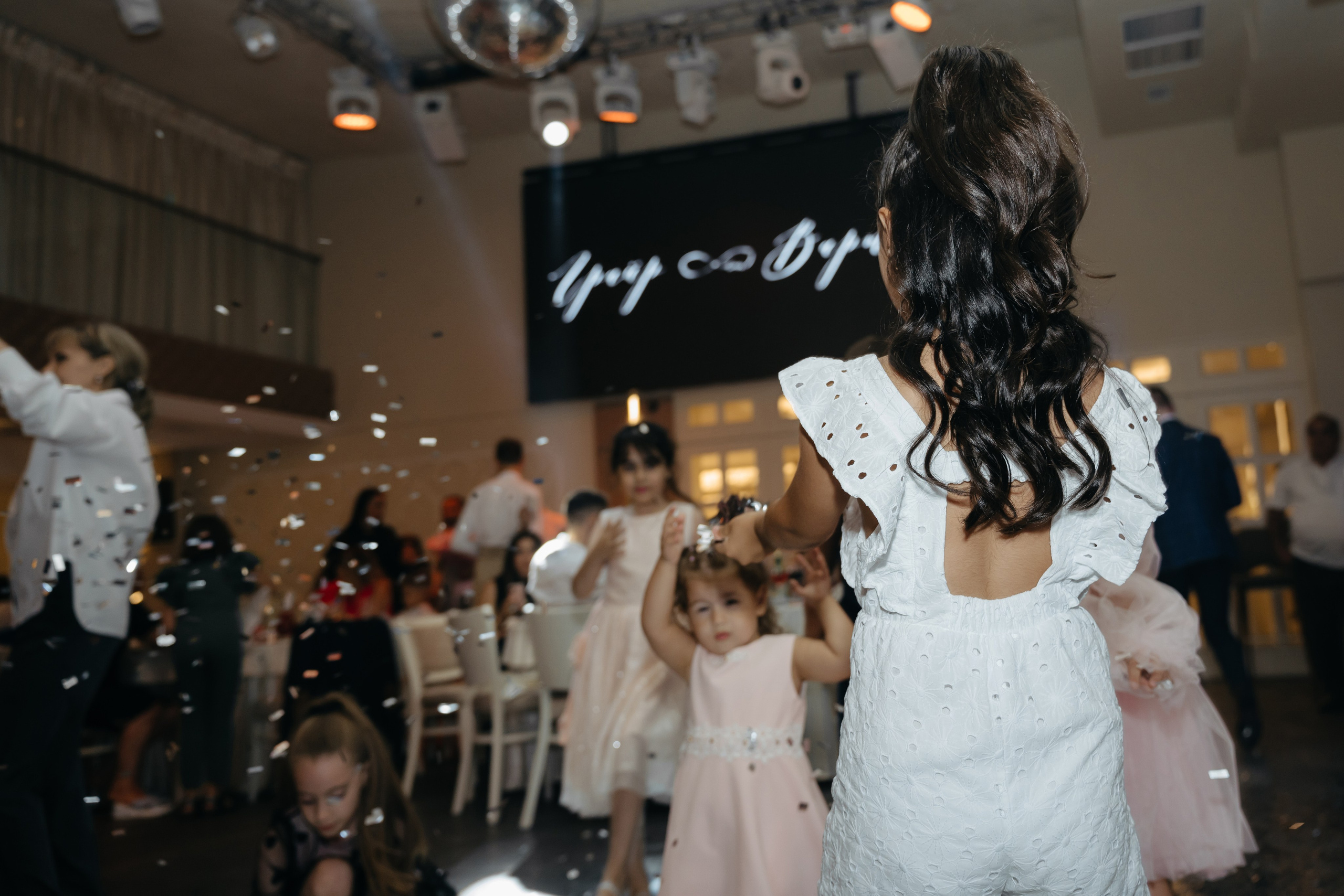 Грайр и Вартик. Свадебный фотограф Красноярск Вязьминова Мария