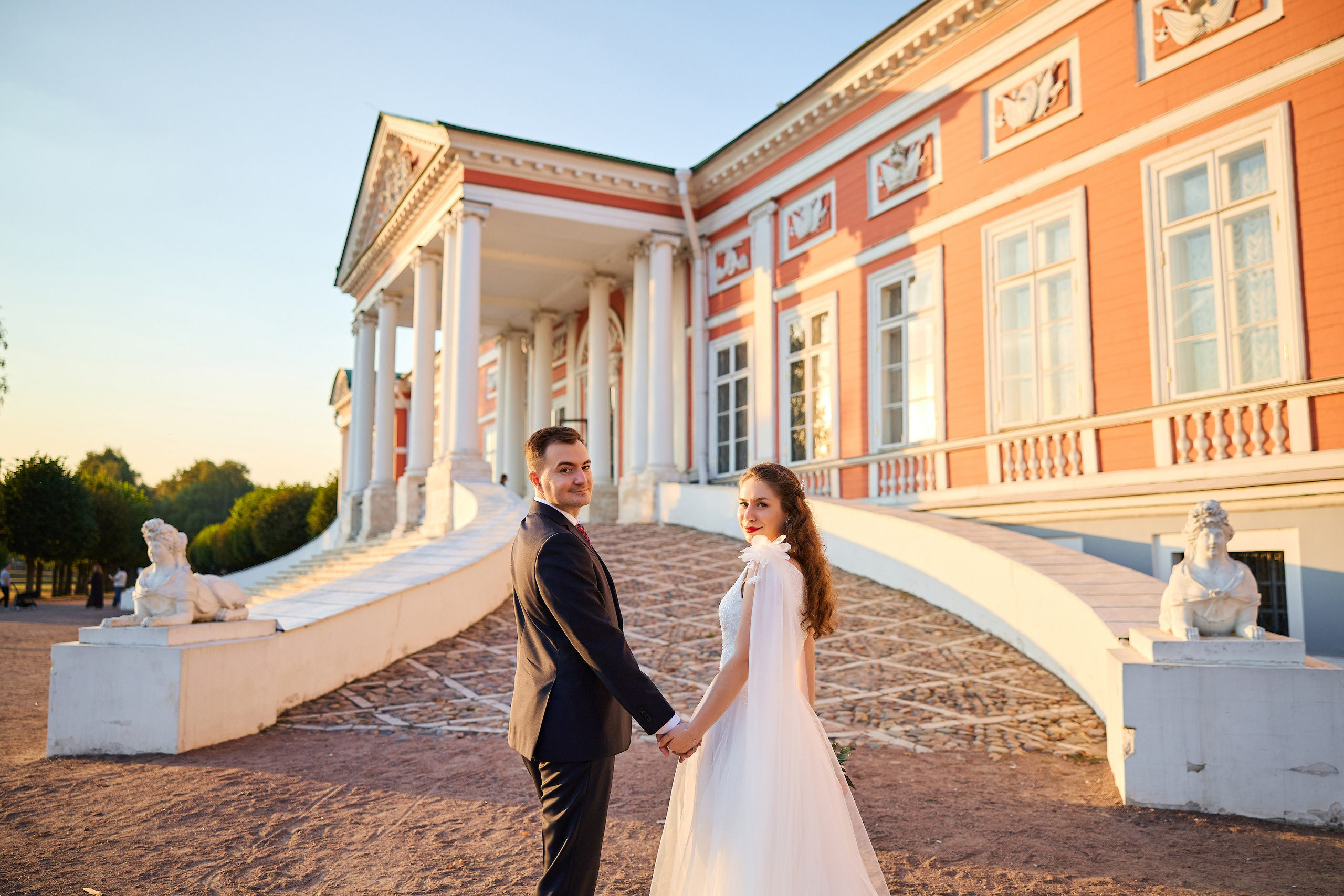 Свадебная фотосессия в Кусково. Свадебный фотограф Сергей Колбинский