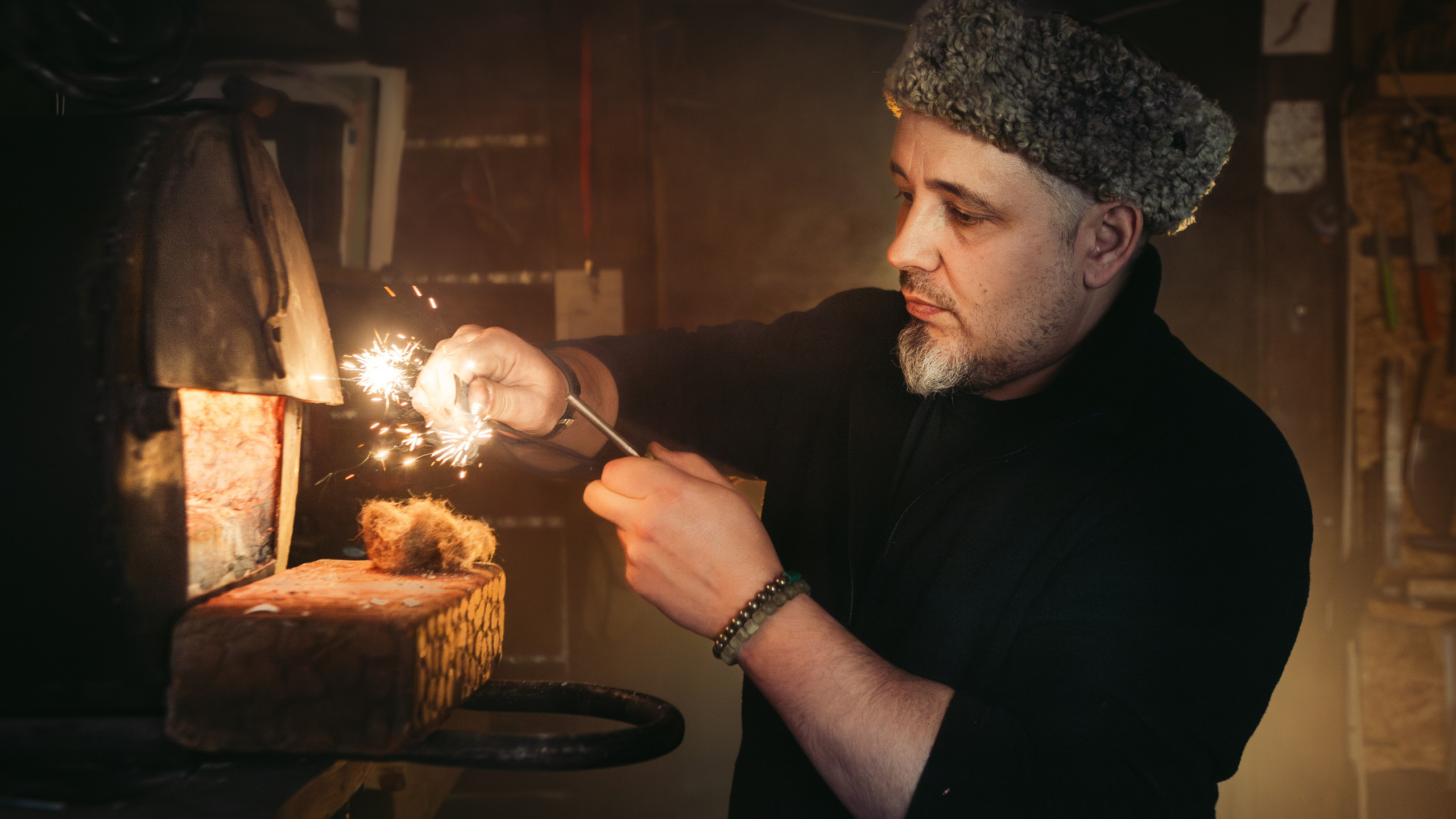 Медвежья сталь. Репортажный фотограф в Перми Денис Голдобин