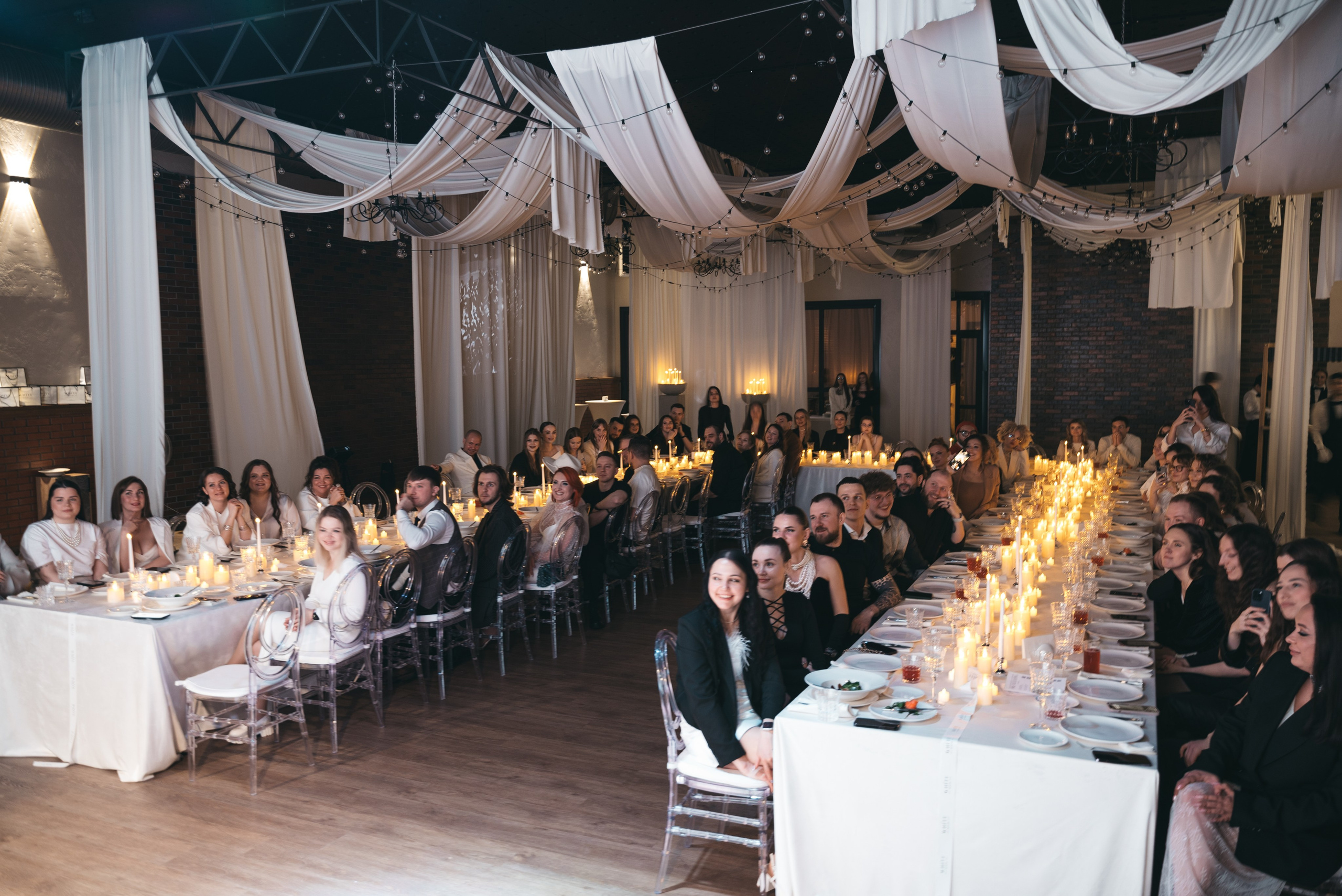 WhiteRoom Pre-wedding. Репортажный и свадебный фотограф в Сургуте