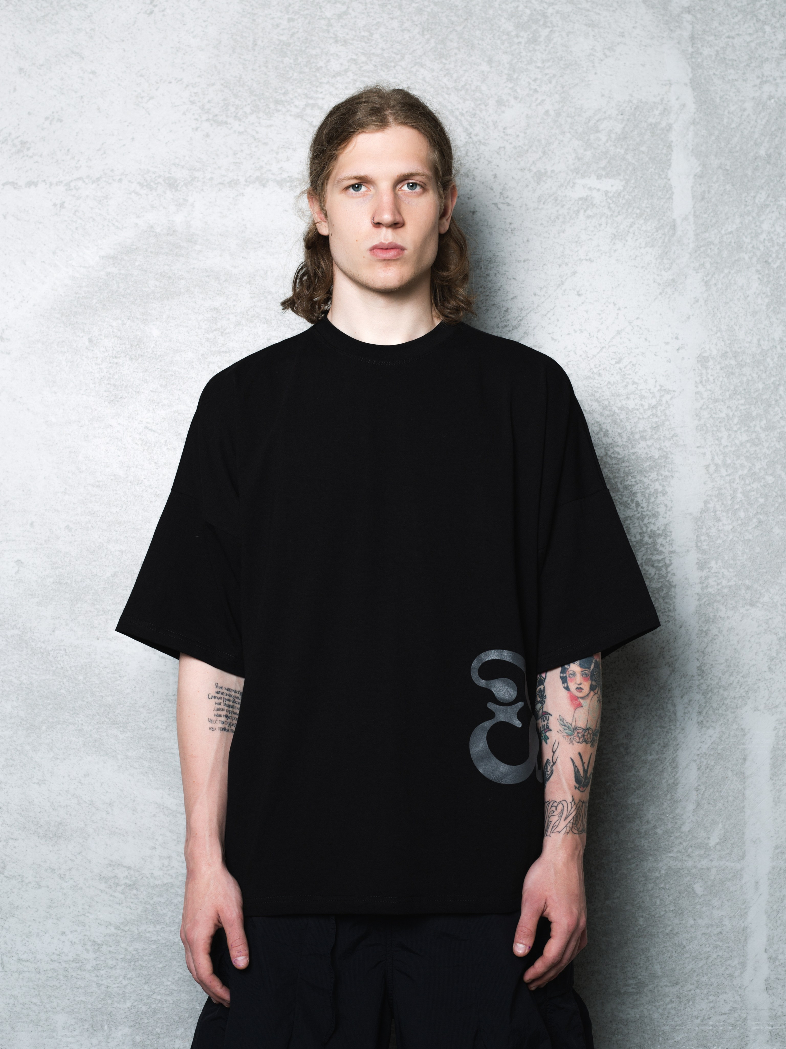 КАТАЛОГ | серый фон. RUNA production — стильные съемки для брендов