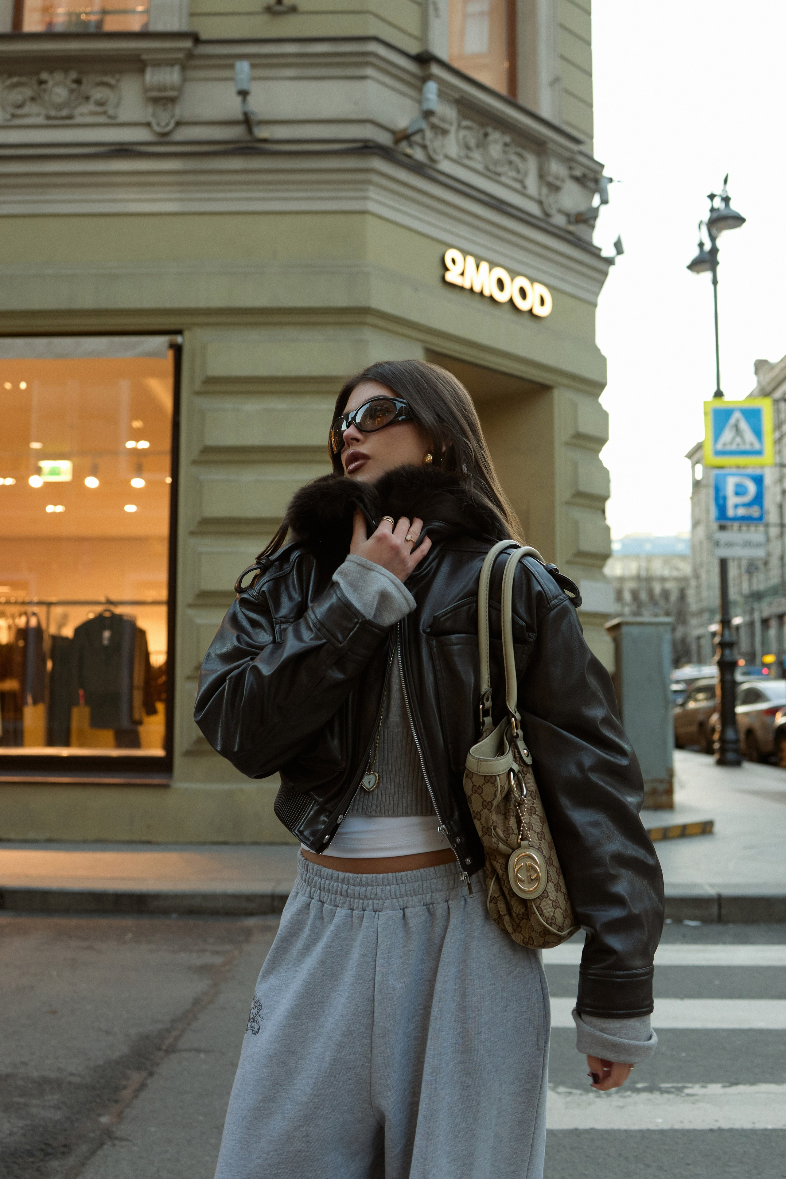Стрит съемка ALENA. Приветствую, я Стефания. Снимаю в Петербурге. Провожу клиентские съёмки в стиле fashion