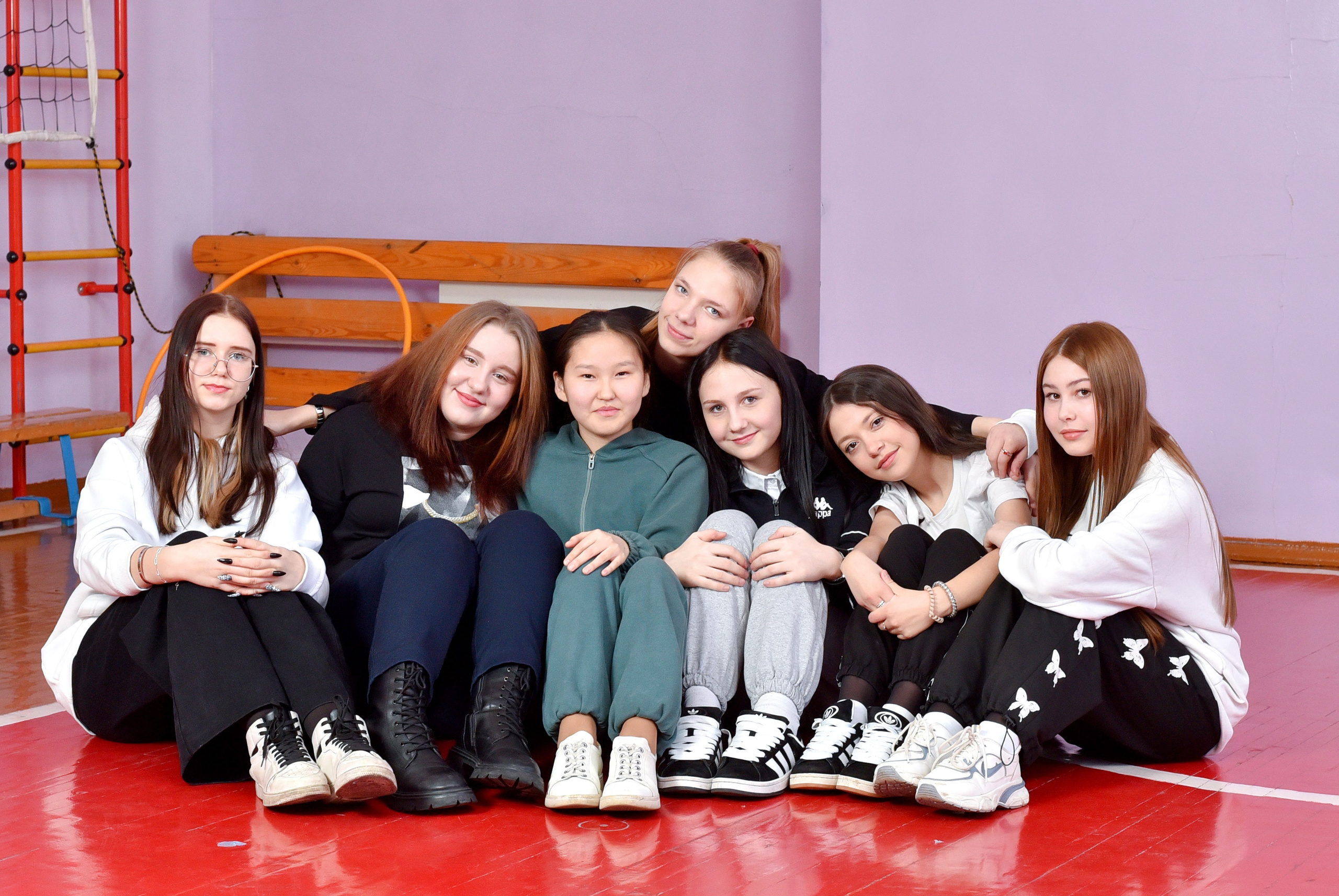 ФОТОСЕССИЯ В СПОРТИВНОМ ЗАЛЕ. Школьный фотограф ЛАРИСА МАТВЕЕНКО