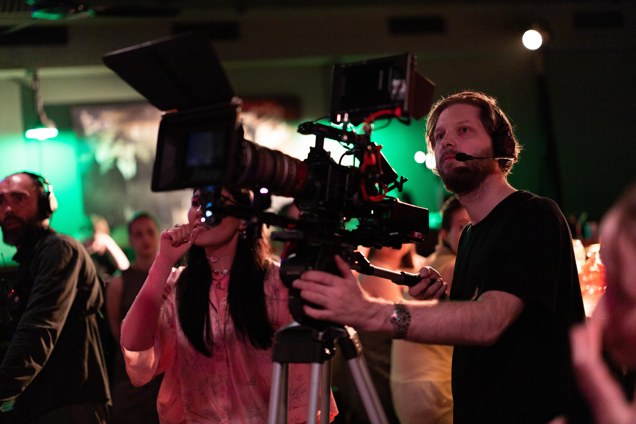 Film backstage. VICTORIA SHU