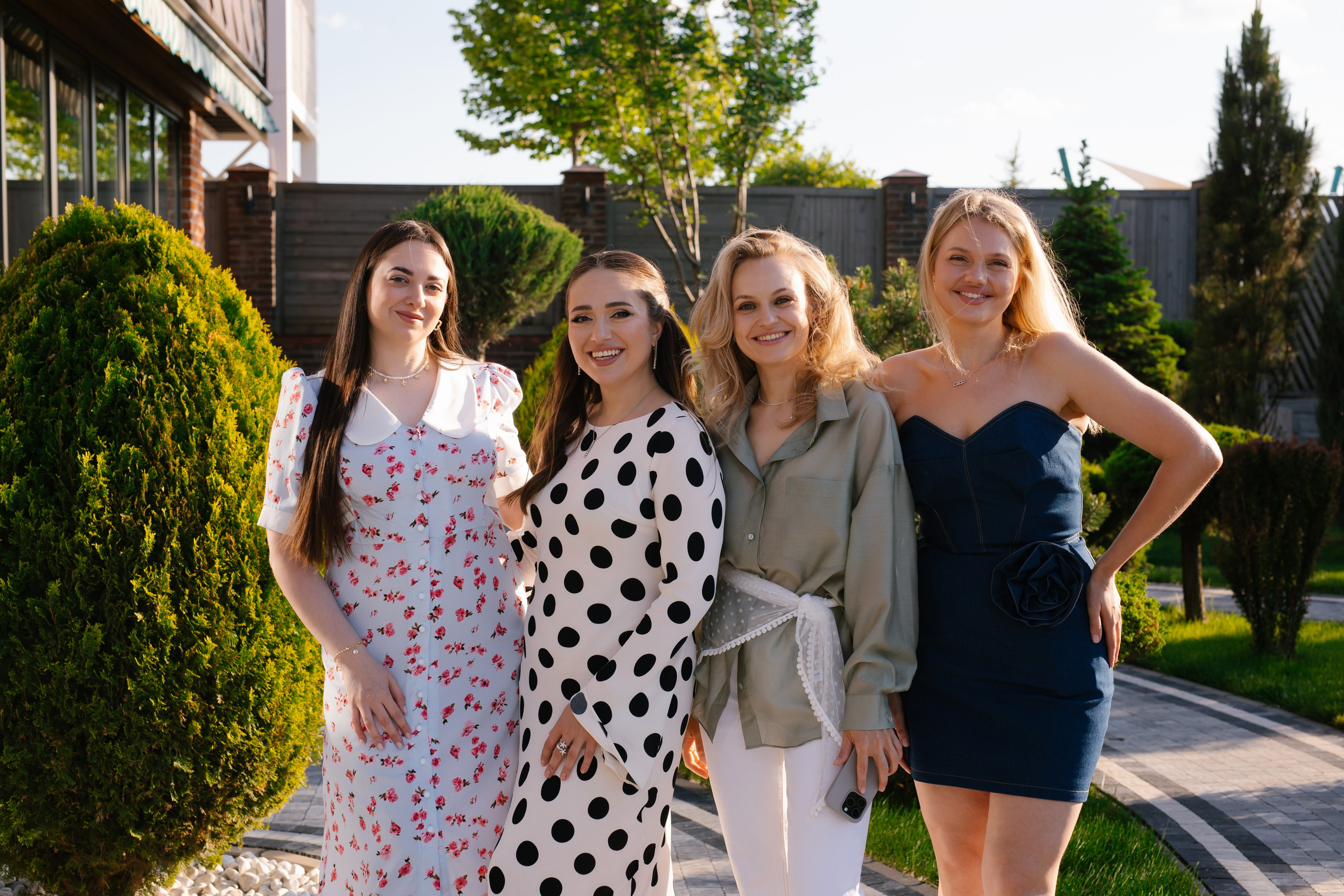 День рождения Роксаны, ресторан Лев Голицын