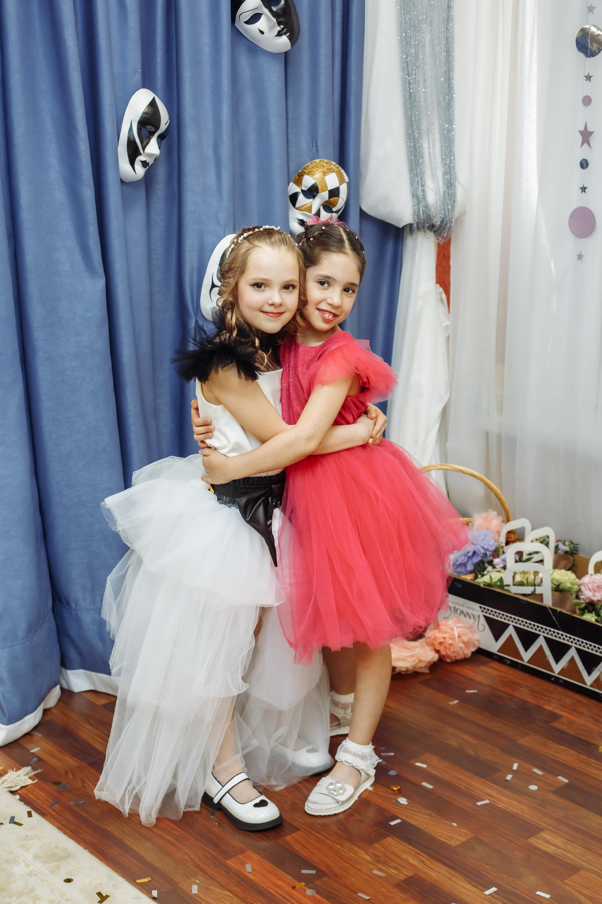 Фотограф в детский сад на съёмку выпускного, видеооператор в придачу