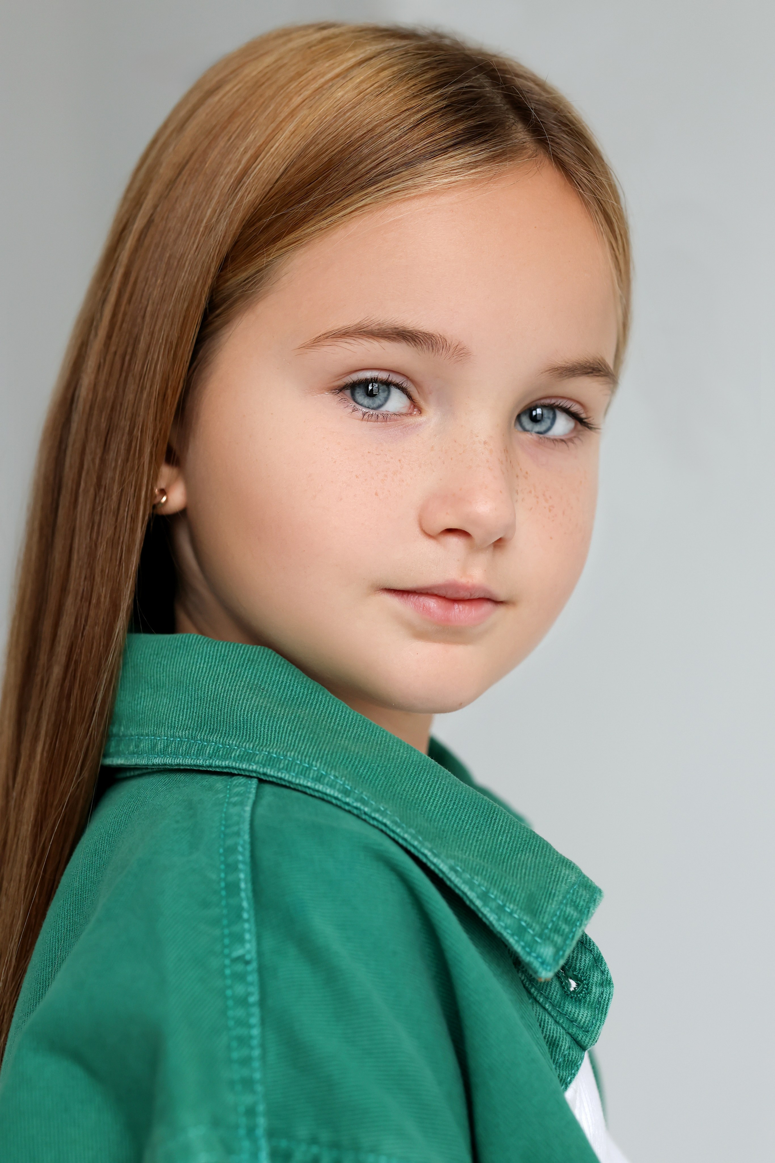 Модельное портфолио. Фотограф Мила Хлусова, Москва. Живые портреты, модельное портфолио и фотопрогулки