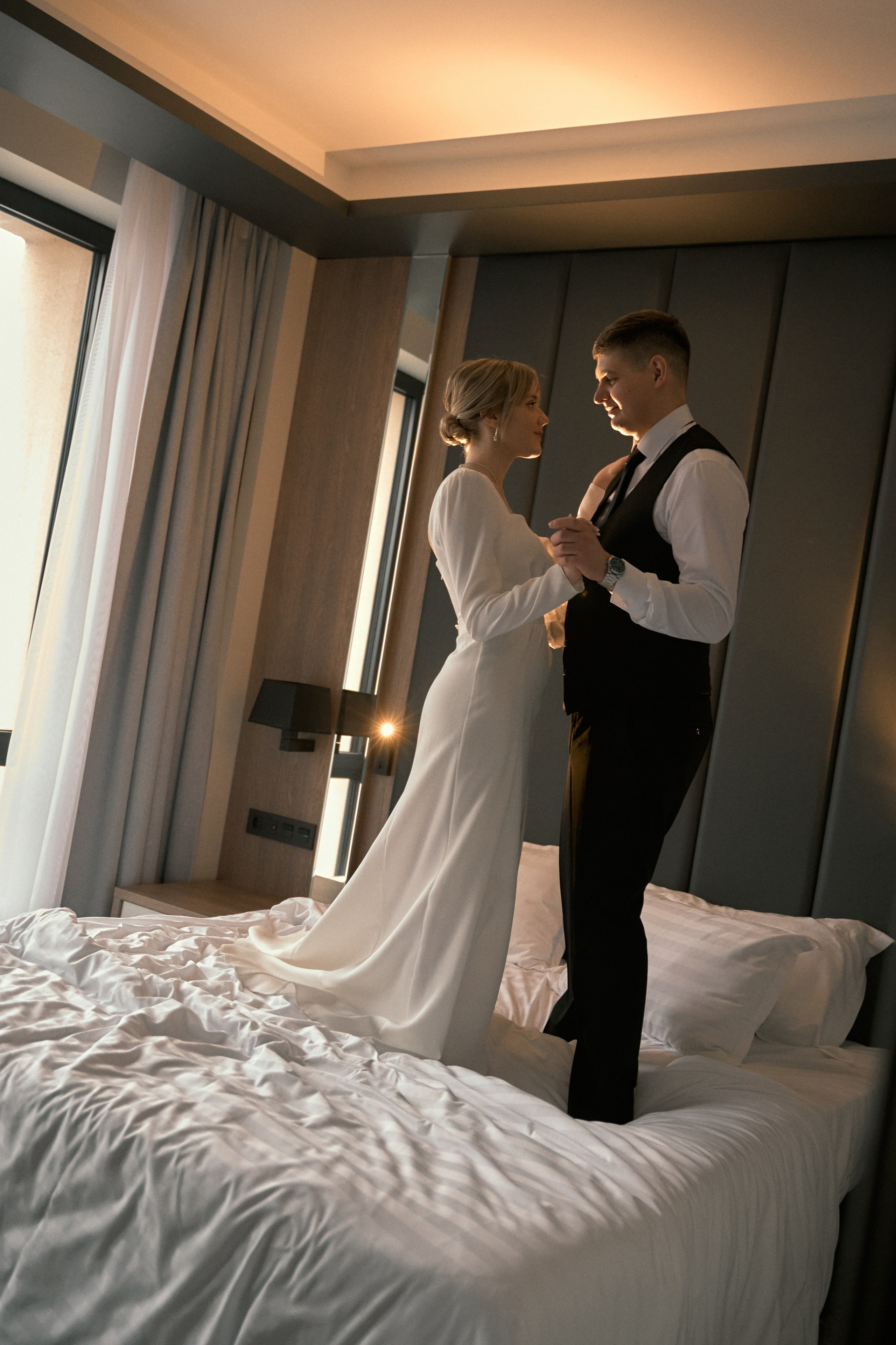 Вне времени. Главная