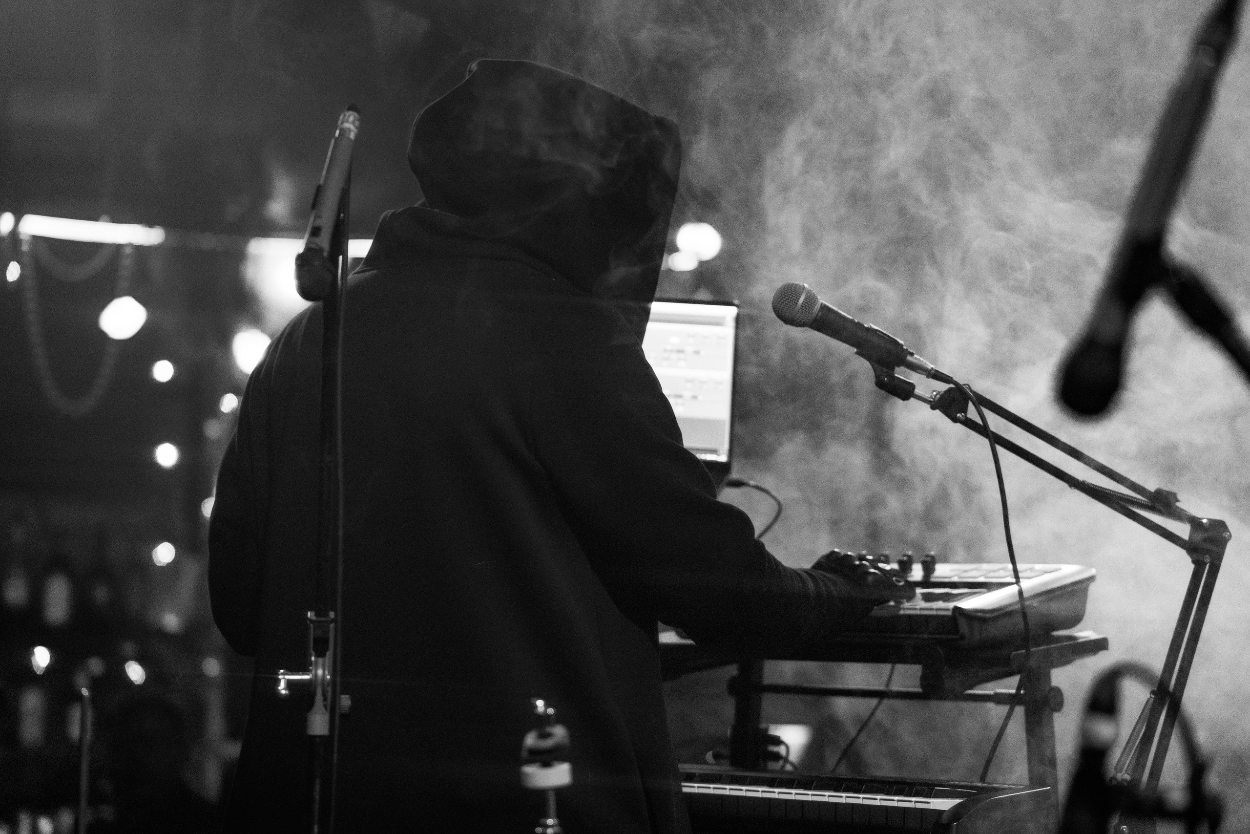 Inside the Rain|Ласточка. Концертный и репортажный фотограф в Санкт-Петербурге Слава Пахомов