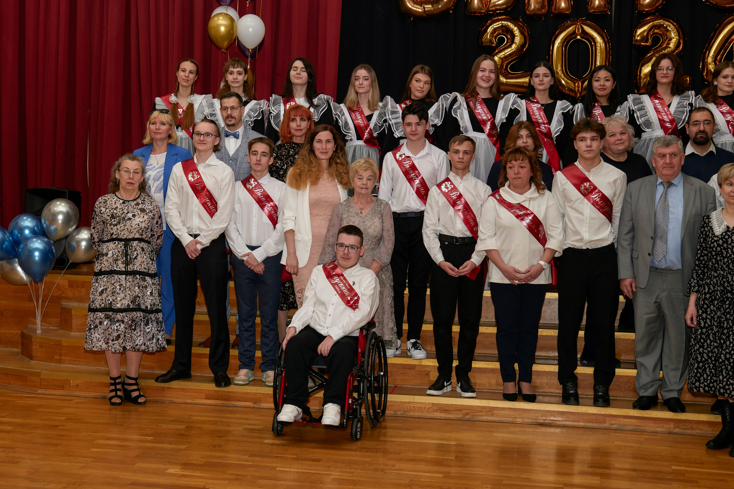 Последний звонок школа 1413. Детский и семейный фотограф г. Москва Оксана Катаджи
