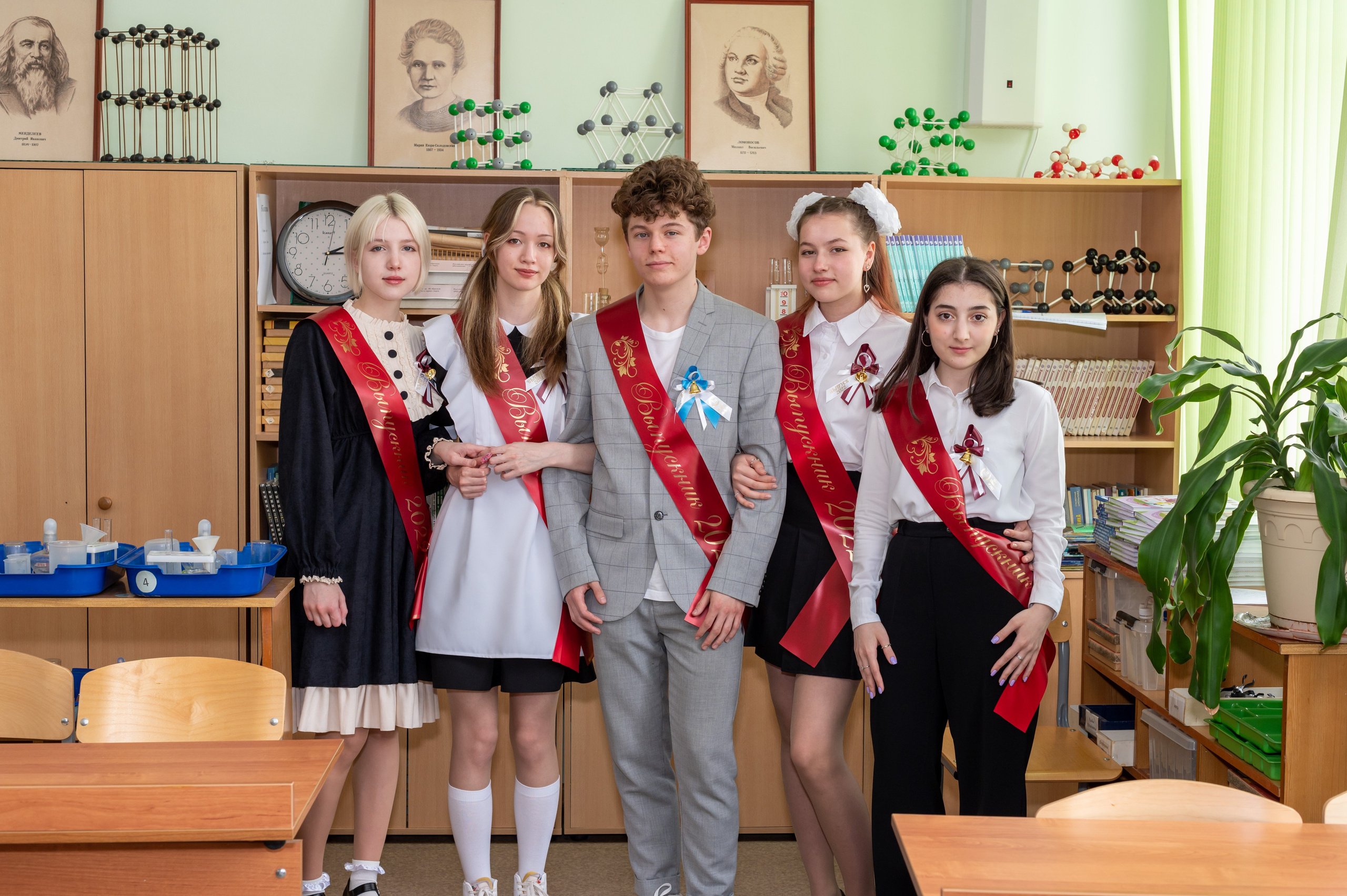 Последний звонок Школа 1412. Детский и семейный фотограф г. Москва Оксана Катаджи