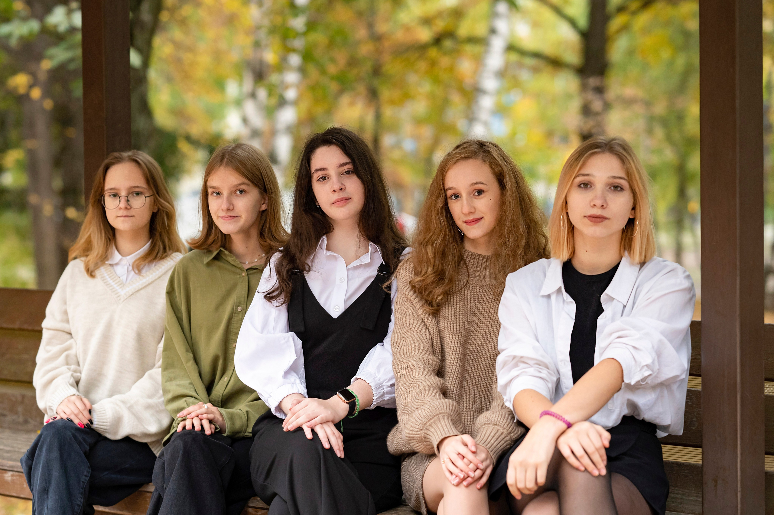 Осенняя фотосессия в парке 9-А класс Школа 953. Детский и семейный фотограф г. Москва Оксана Катаджи