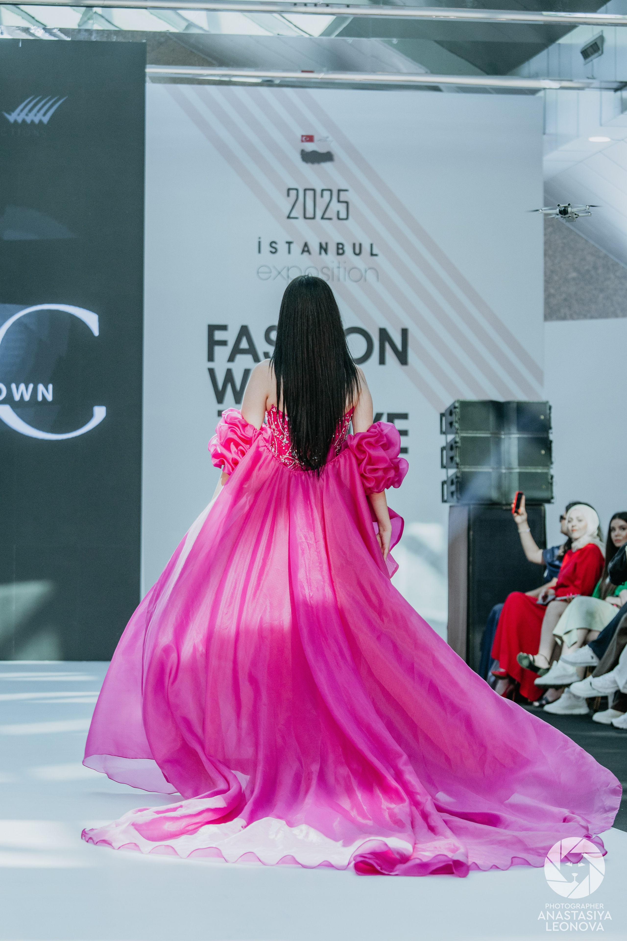 Fashion Week Türkiye [spring, 2025]. Anastasia Leonowa