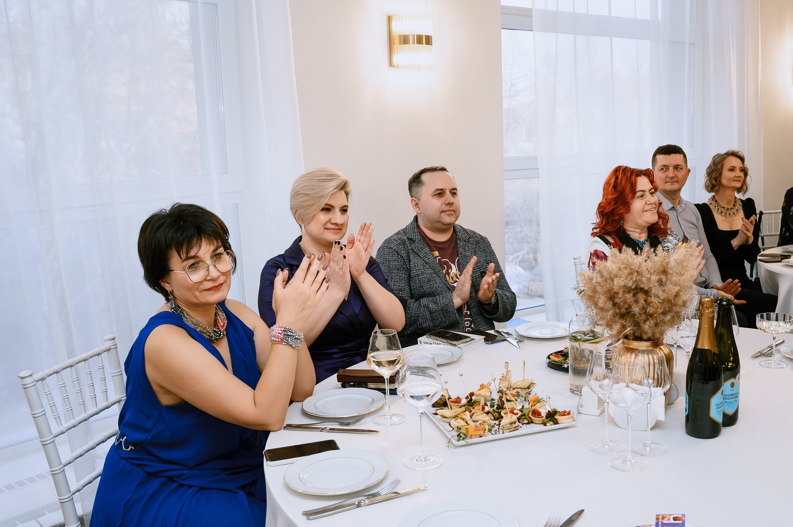 Поэтический вечер Ольги Любимовой. Свадебный и просто хороший фотограф в Челябинске