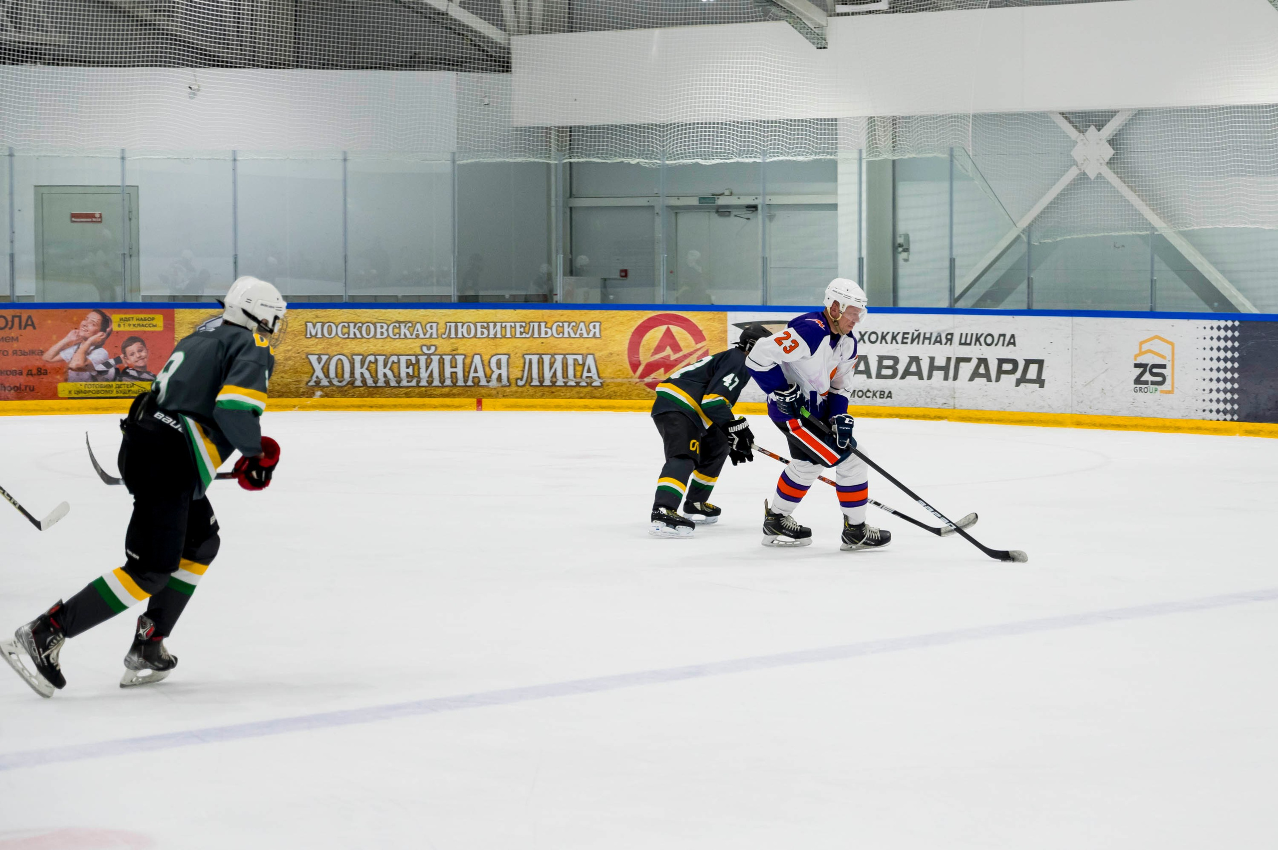 Хоккейный матч корпоративной команды Зарубежнефть. Репортажный фотограф и видеограф Слава Думчев. Тимбилдинги, отчетники, корпоративы