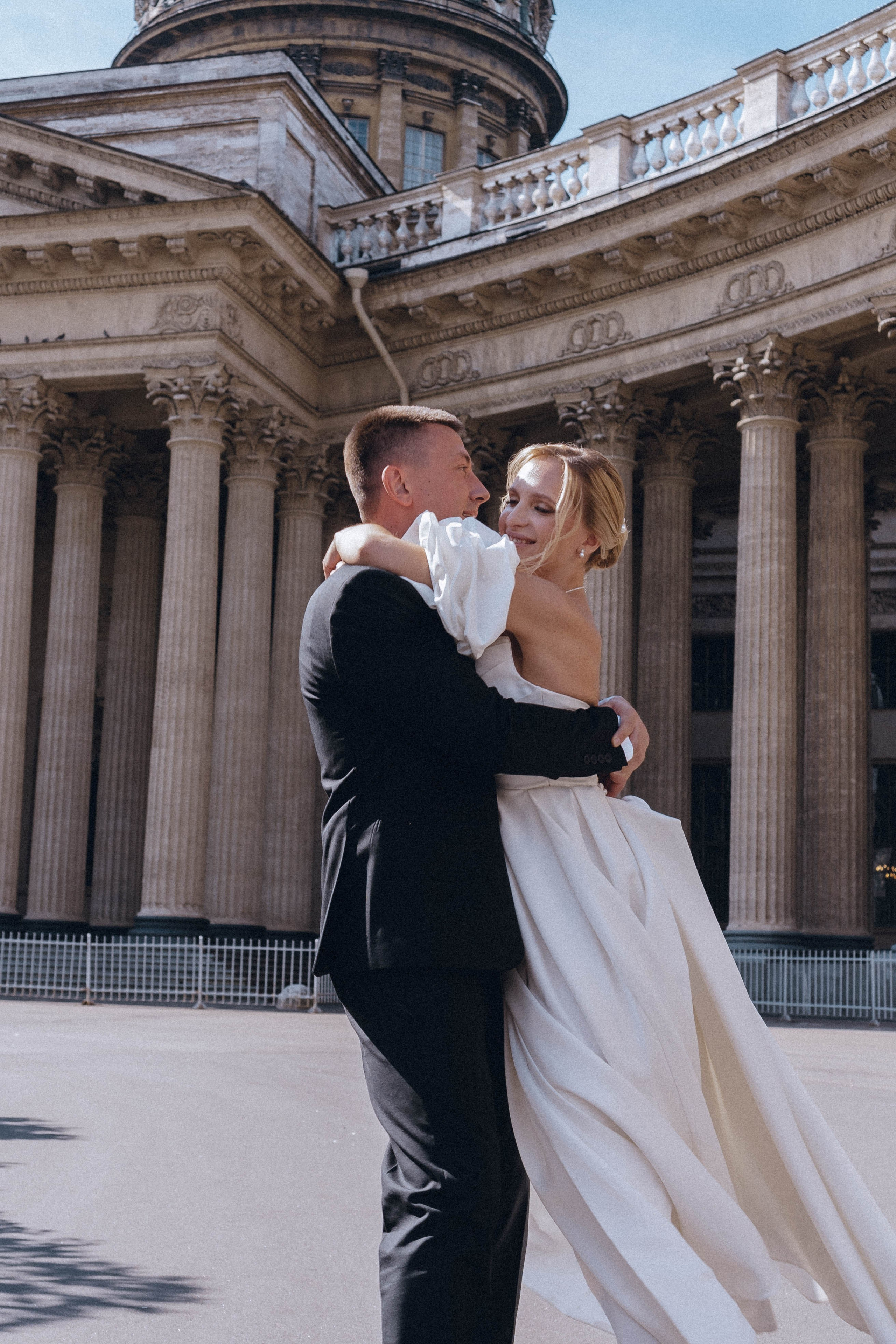 СВАДЕНБНАЯ СЬЕМКА НА КАТЕРЕ ПО КАНАЛАМ САНКТ-ПЕТЕРБУРГА И В АКВАТОРИИ НЕВЫ. Профессиональный фотограф, Санкт-Петербург — Виктория Богомолова