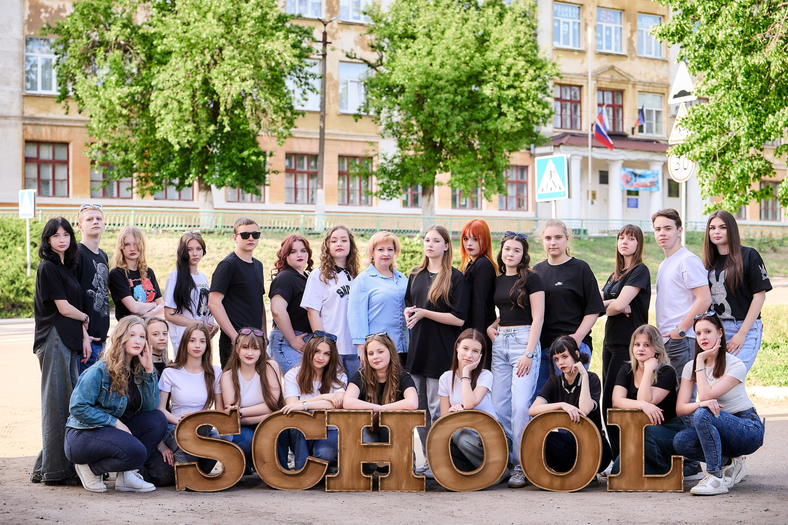 ШКОЛЬНИКИ. УЛИЦА. Фотограф Татаринов Андрей (Донецк / Макеевка)