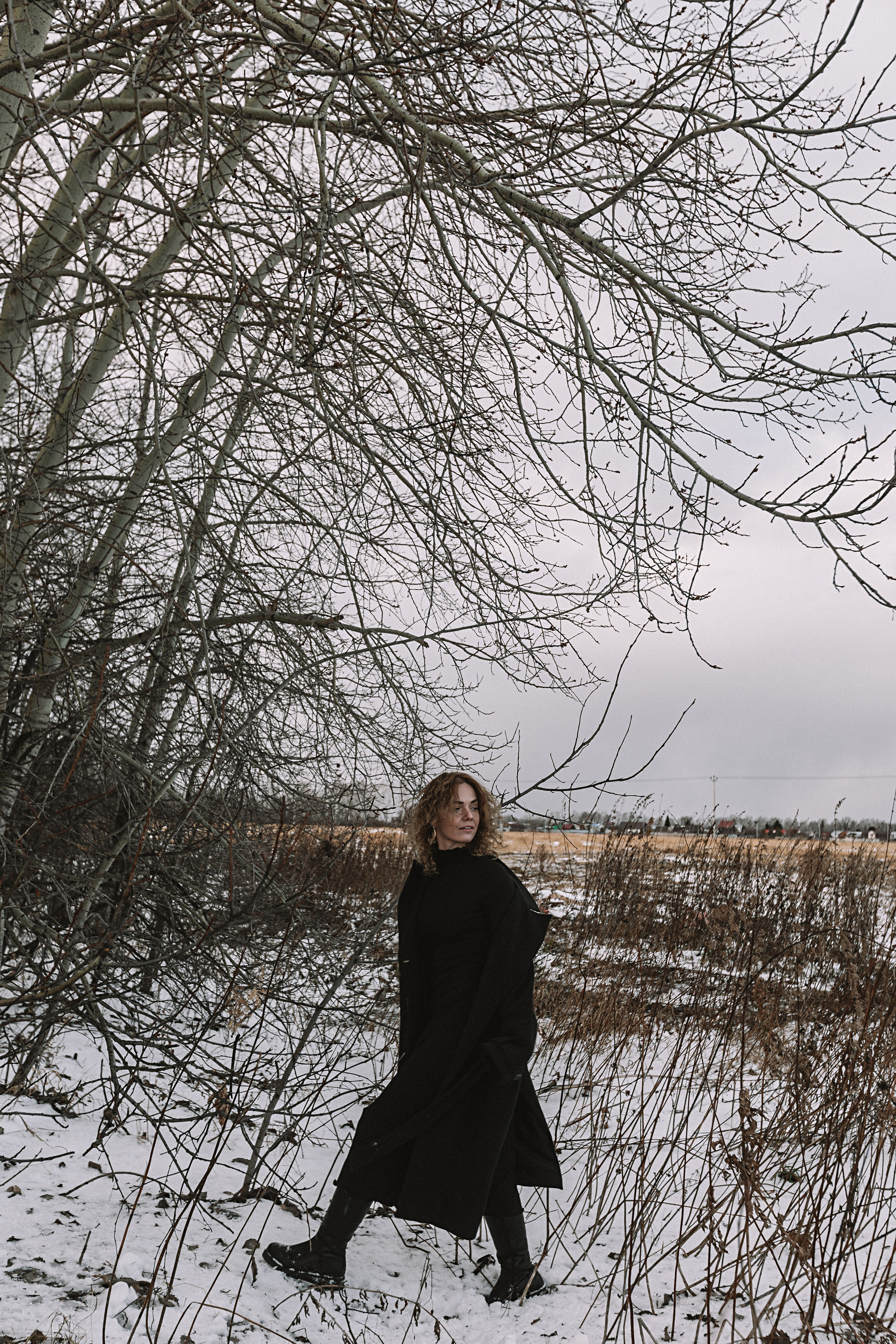 Меланхолия (поле). Семейный фотограф Тюмень, фотограф на роды Салмина Мария