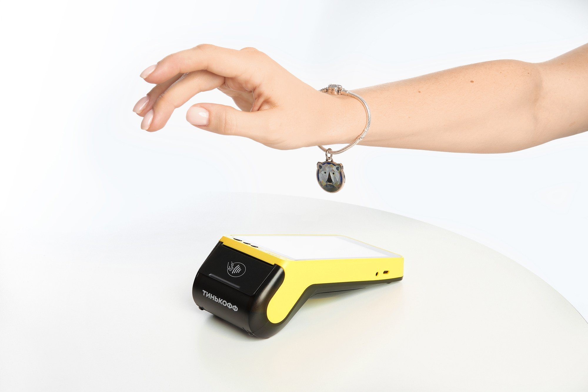 Предметные съемки с участием модели. Фотограф Карташев Артур