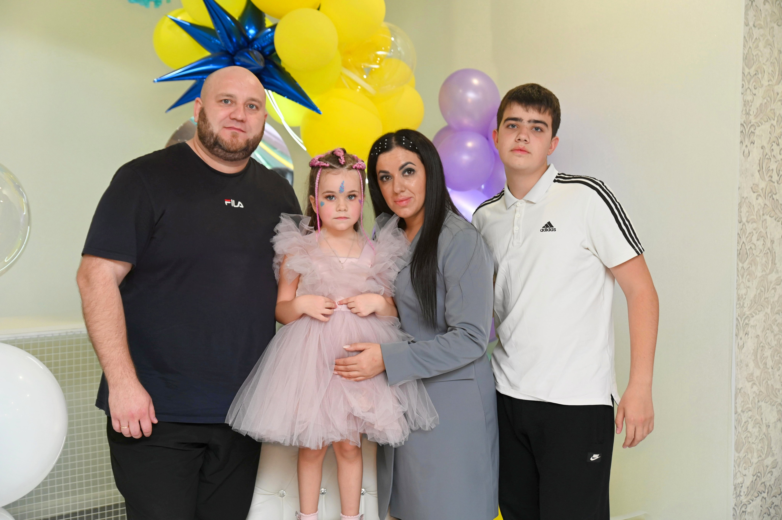 Игротека «Море Позитива». Я Ольга Казанцева, фотографирую снимаю ваши киноистории и печатаю фото и цифровые портреты на холсте