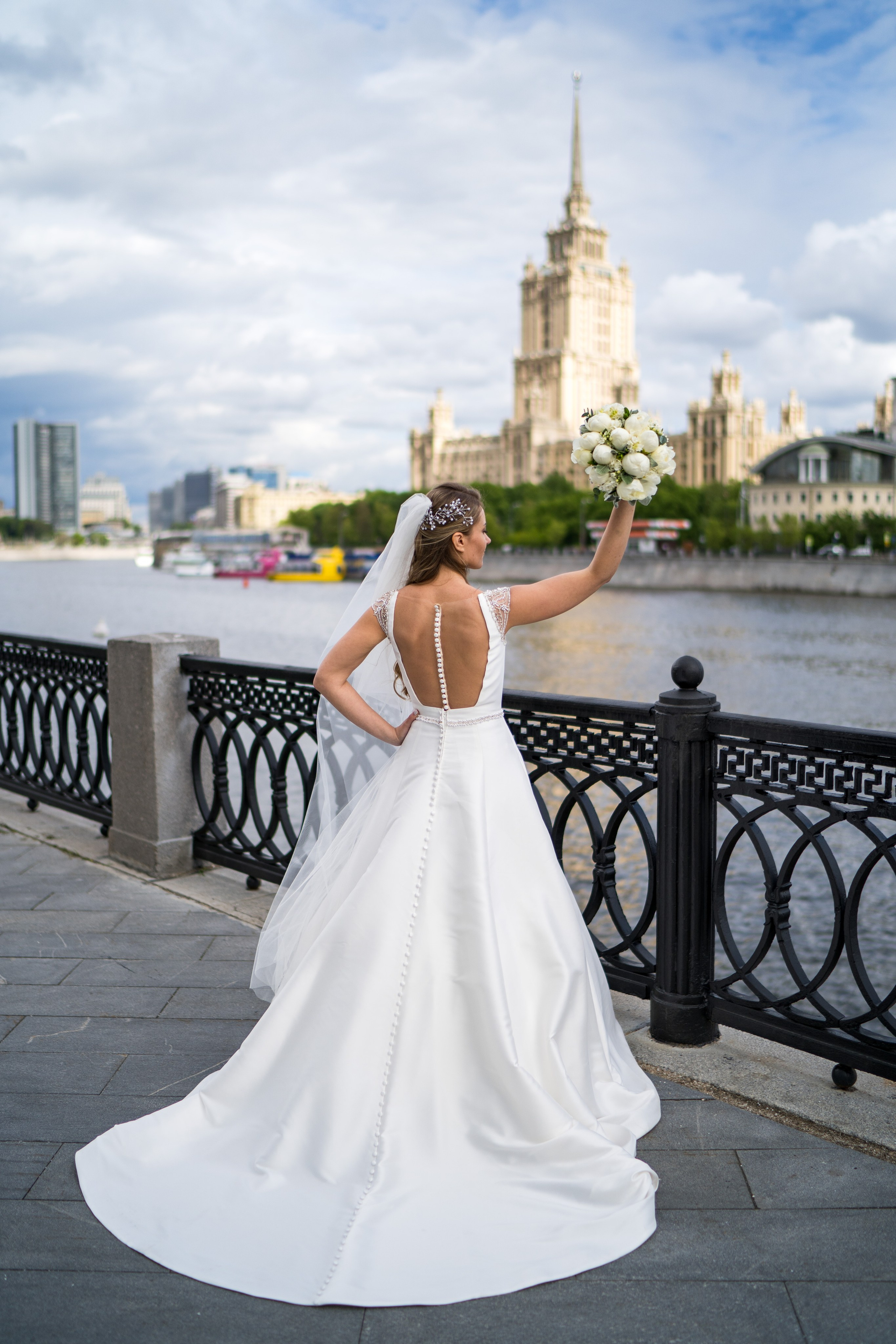 Фотосъемка венчания в Москве. Каталожная и промышленная съемка в Москве Александр Плонский
